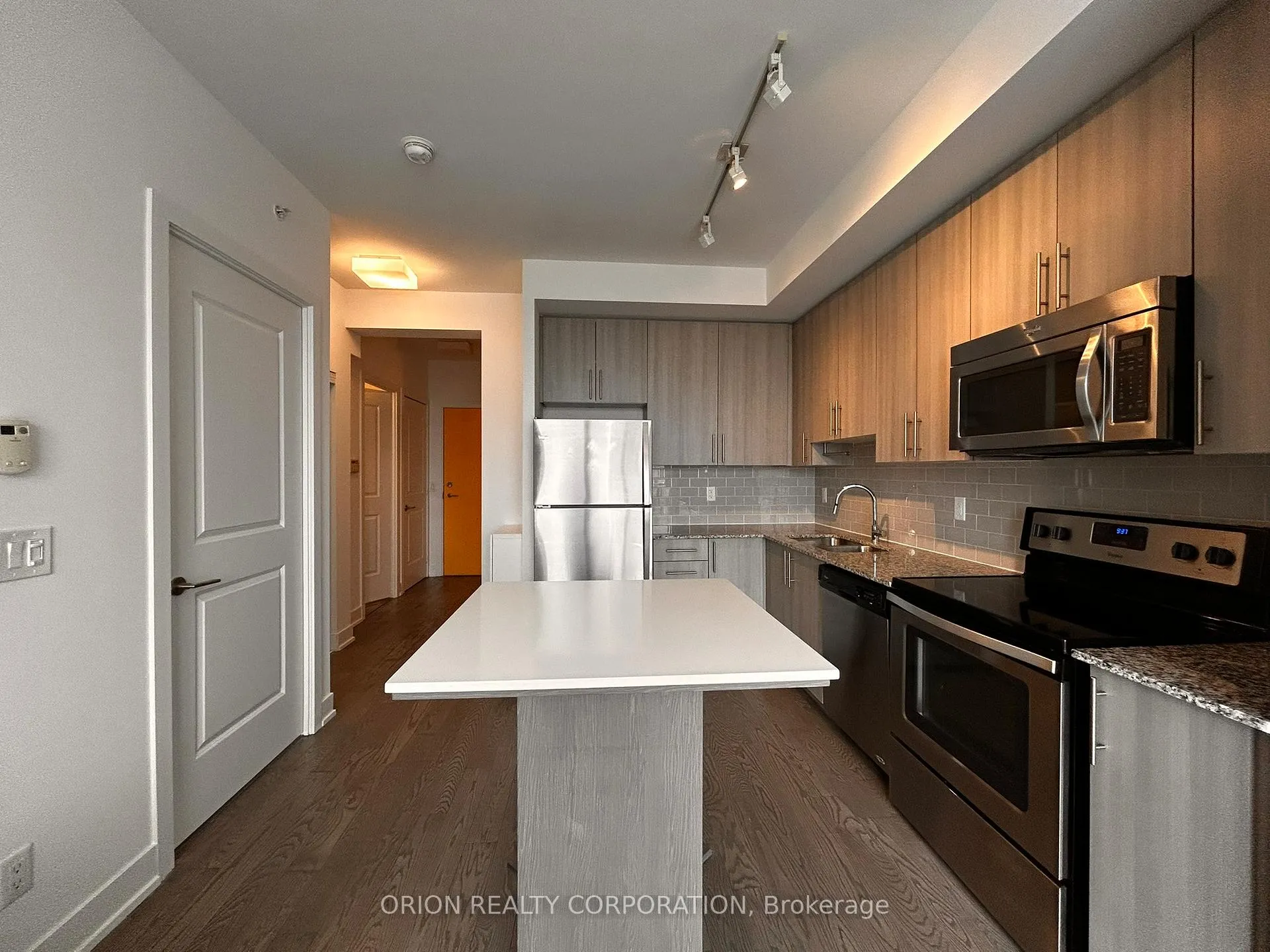 Photo 9 of Unit 1302, 68 Merton Street, Toronto, Mount Pleasant West — HOMEH