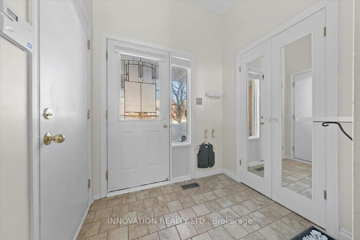 Photo 3 of 4 Sheppard's Glen Avenue, Ottawa, Kanata - Emerald Meadows/Trailwest — HOMEH