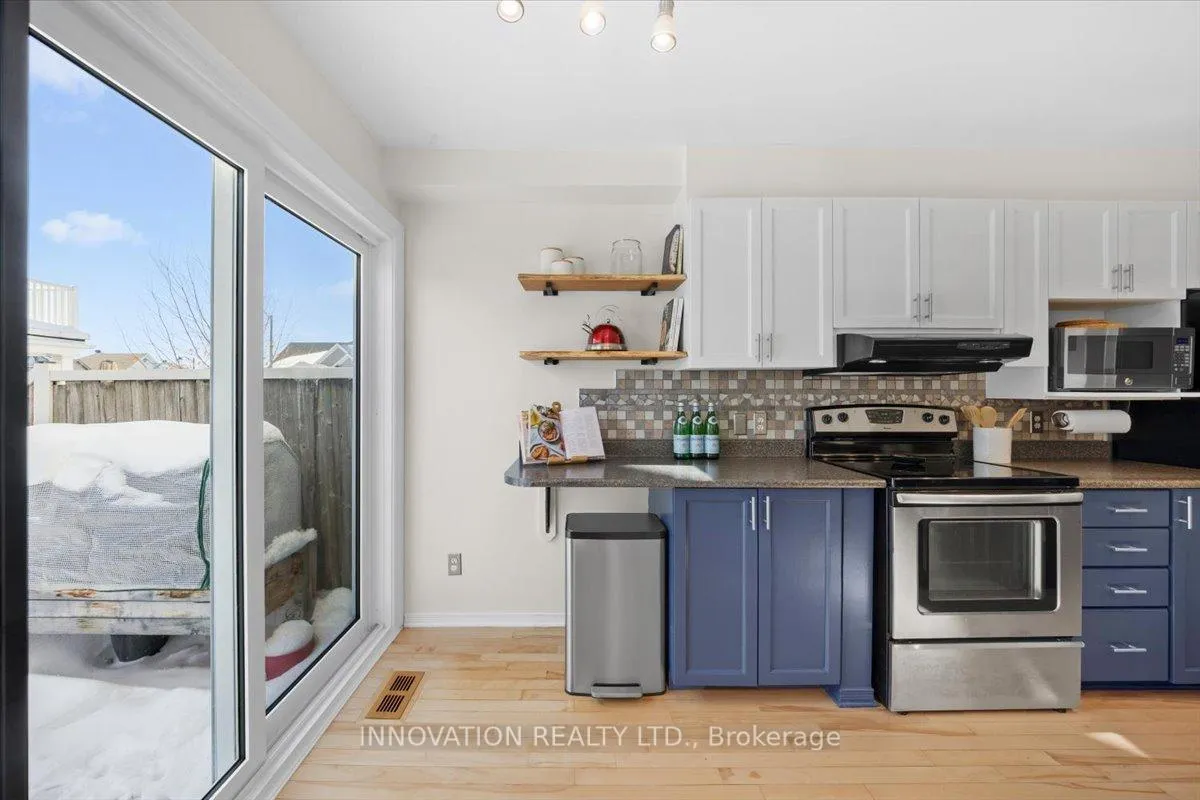 Photo 16 of 4 Sheppard's Glen Avenue, Ottawa, Kanata - Emerald Meadows/Trailwest — HOMEH