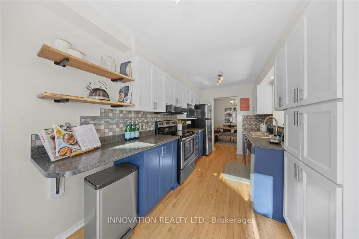 Photo 17 of 4 Sheppard's Glen Avenue, Ottawa, Kanata - Emerald Meadows/Trailwest — HOMEH