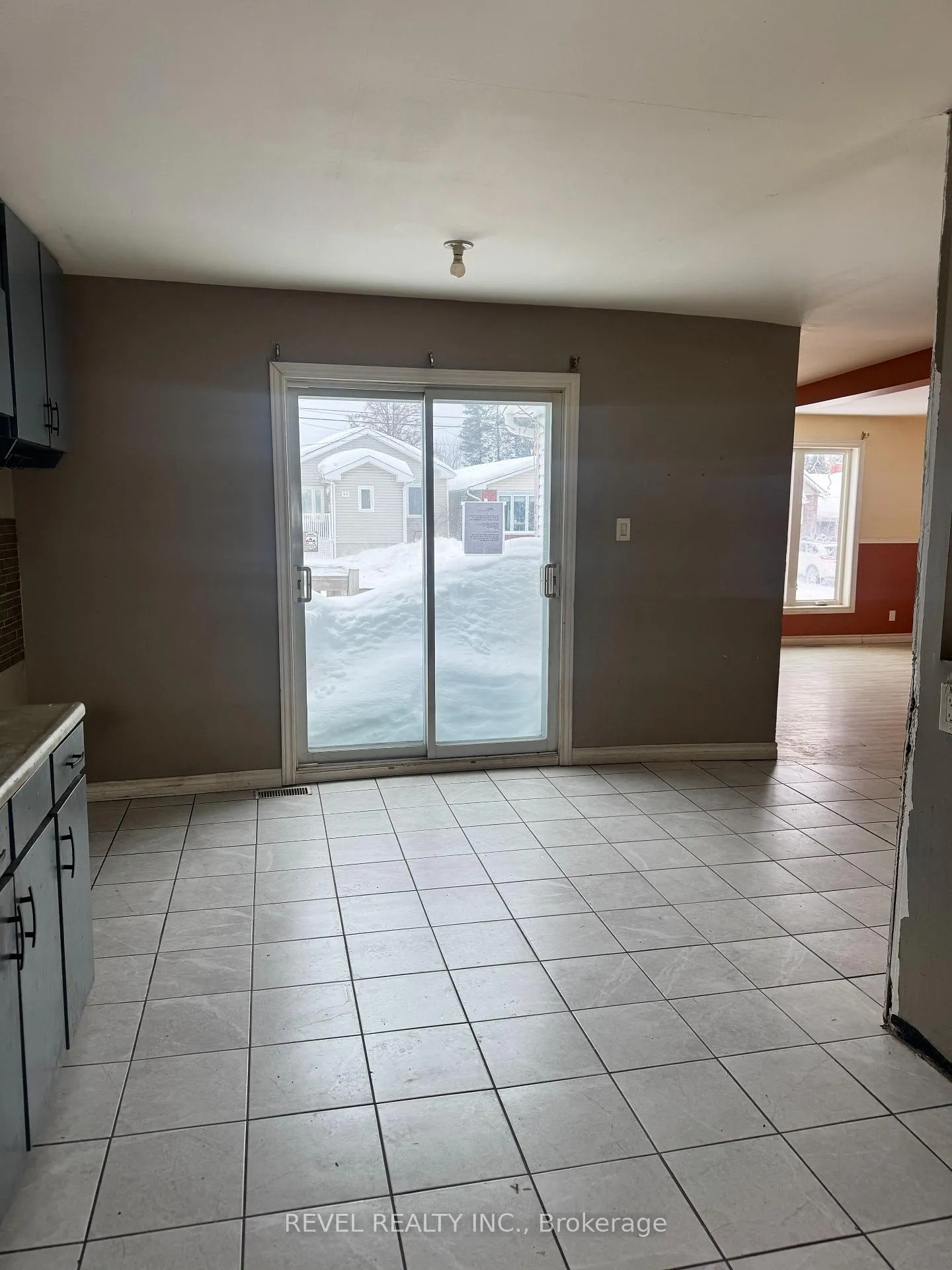 Photo 3 of 56 Carlin Avenue, Timmins, TM - TNW - Algonquin to Jubilee — HOMEH