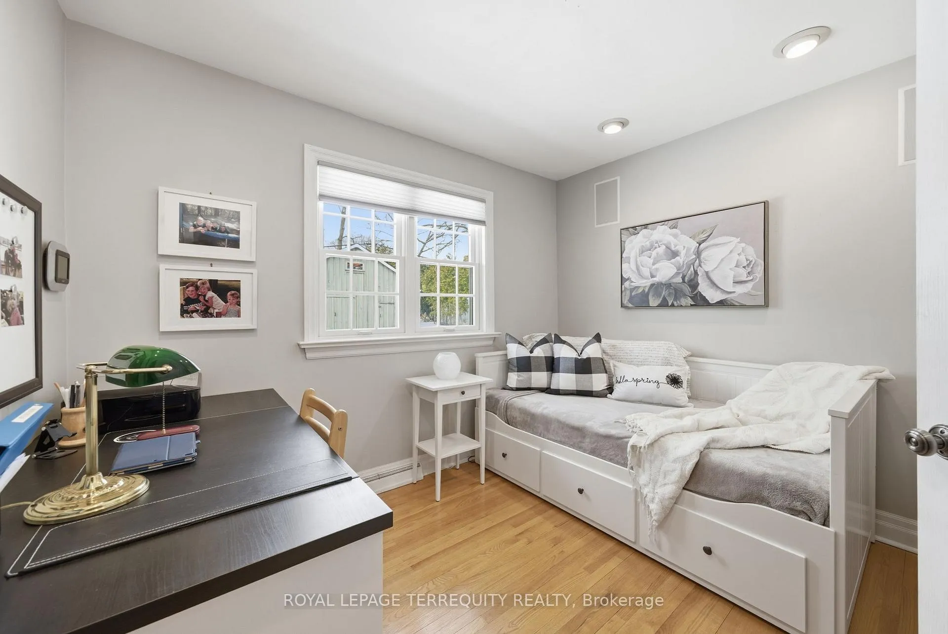 Photo 18 of 116 Centre Street N, Whitby, Downtown Whitby — HOMEH