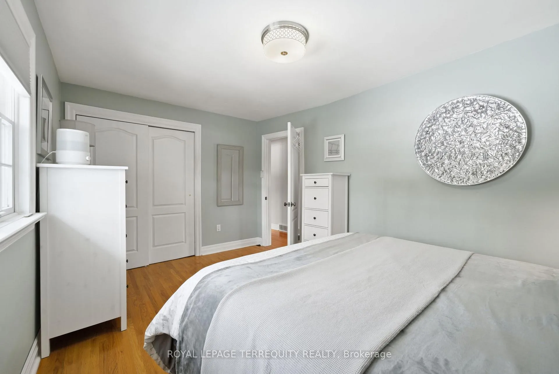 Photo 21 of 116 Centre Street N, Whitby, Downtown Whitby — HOMEH