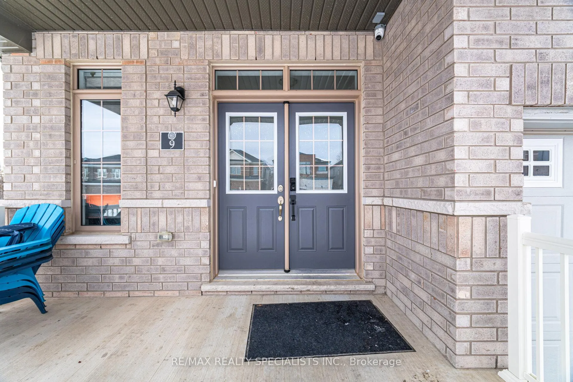 Photo 5 of 9 Gilham Way E, Brant, Paris — HOMEH