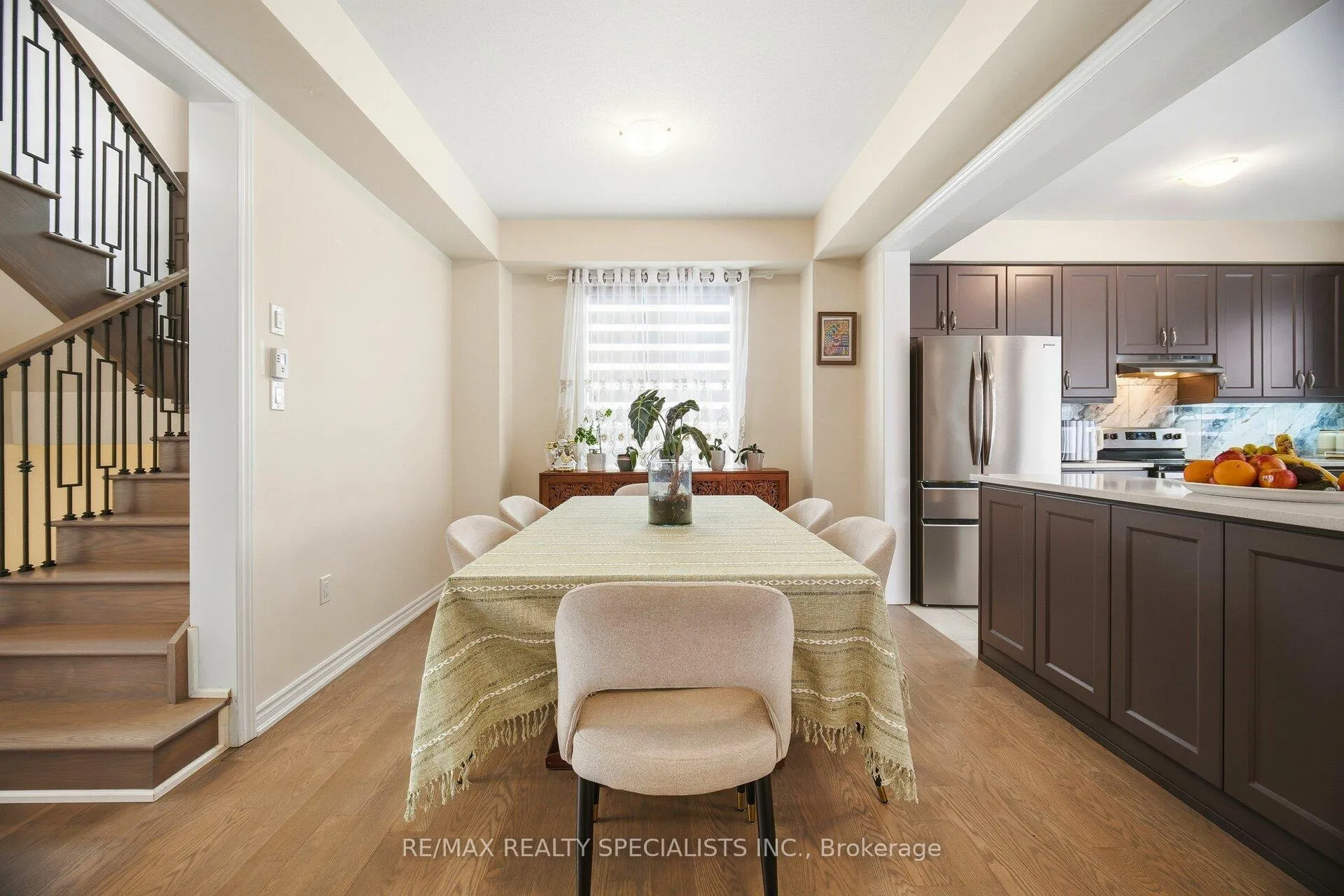Photo 11 of 9 Gilham Way E, Brant, Paris — HOMEH