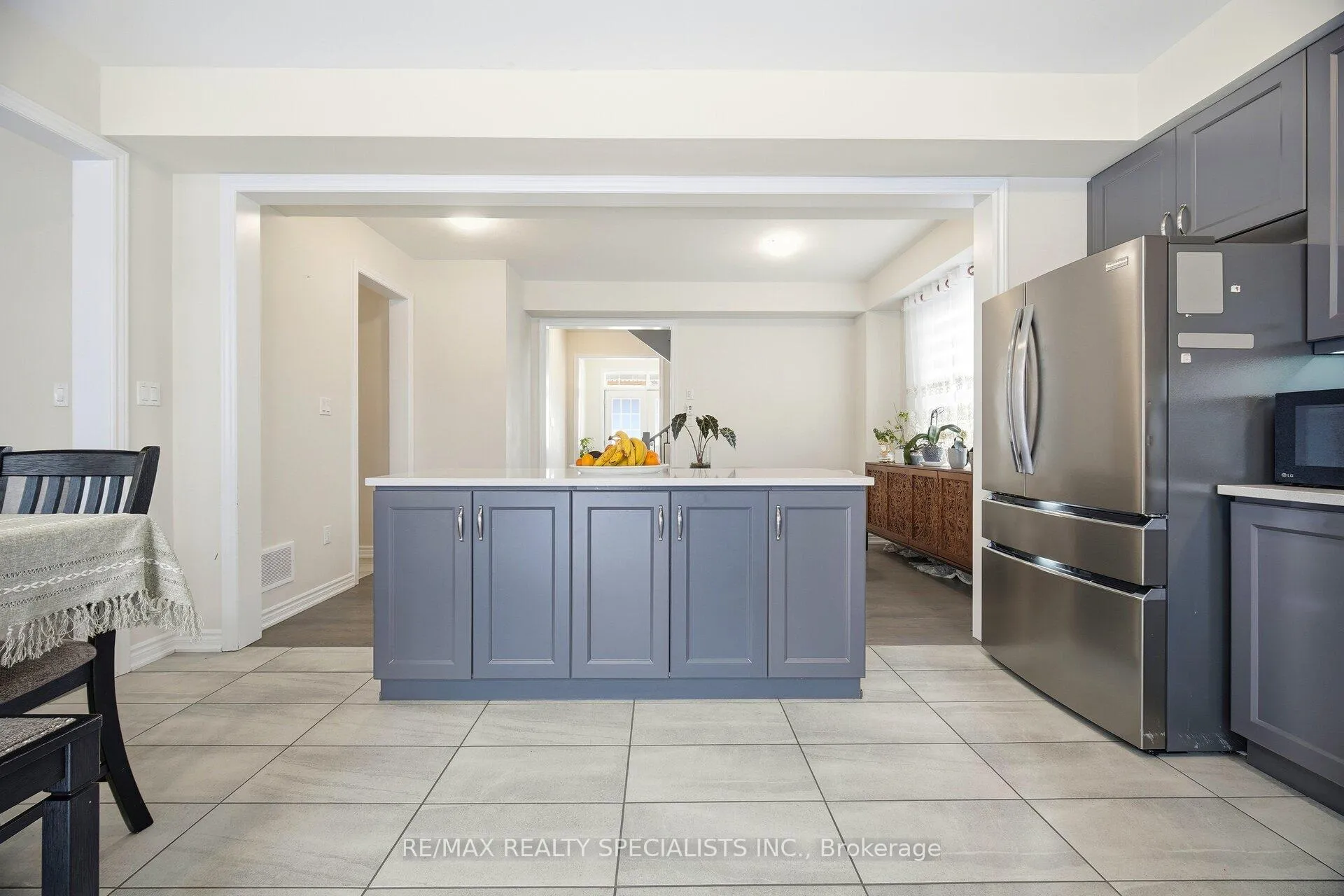 Photo 16 of 9 Gilham Way E, Brant, Paris — HOMEH
