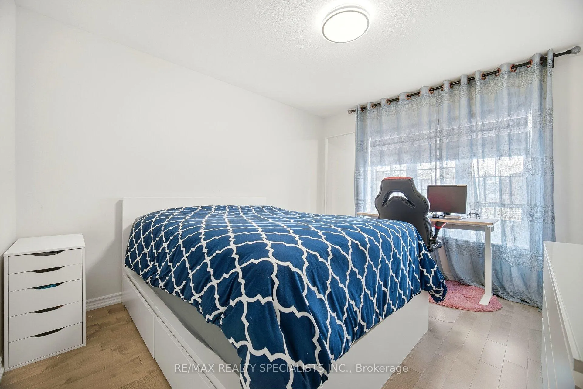 Photo 39 of 9 Gilham Way E, Brant, Paris — HOMEH