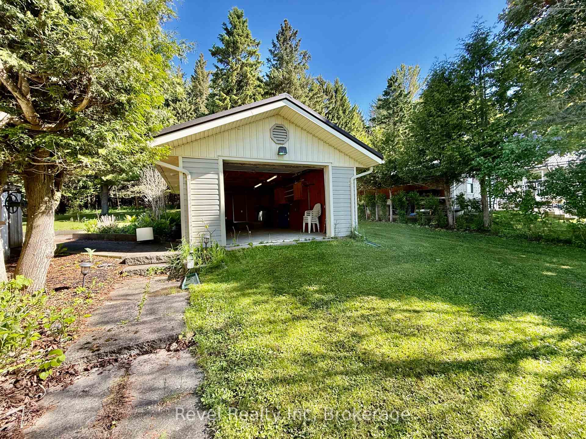 Photo 14 of 554 Road 5 S, Mapleton, Rural Mapleton — HOMEH