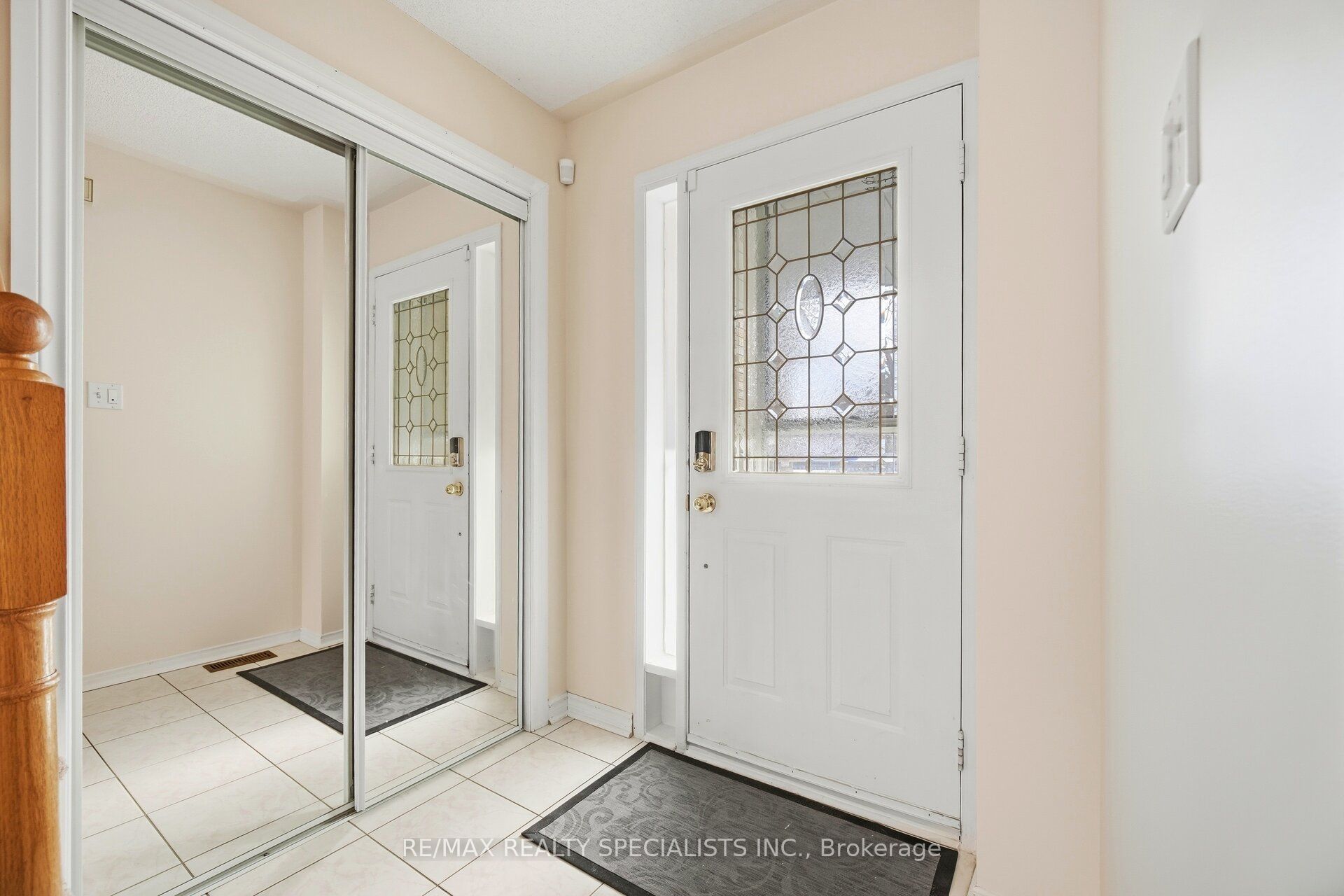 Photo 5 of 68 Muirland Crescent, Brampton, Northwood Park — HOMEH