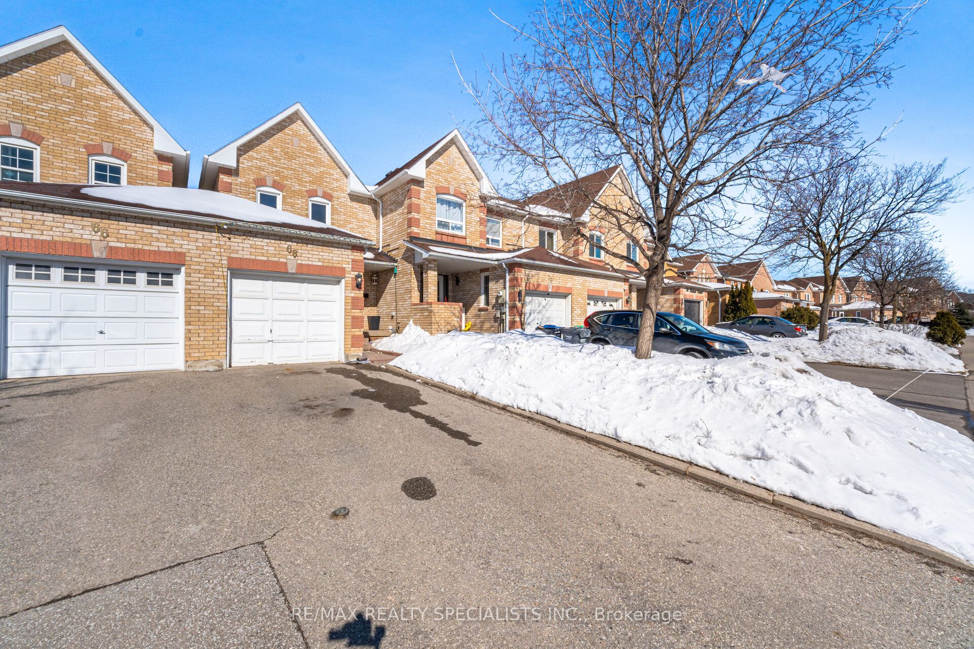 Photo 3 of 68 Muirland Crescent, Brampton, Northwood Park — HOMEH
