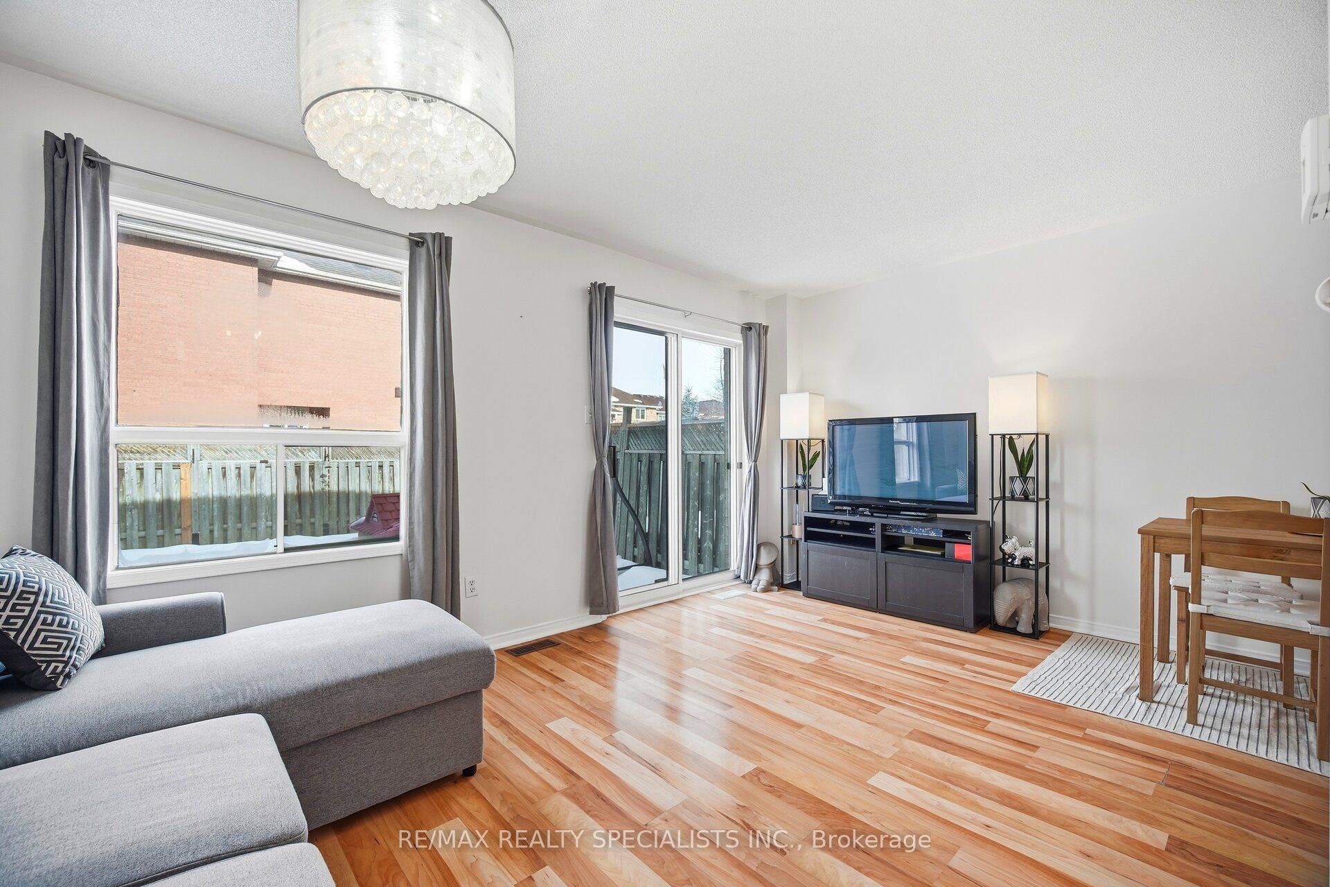 Photo 11 of 68 Muirland Crescent, Brampton, Northwood Park — HOMEH