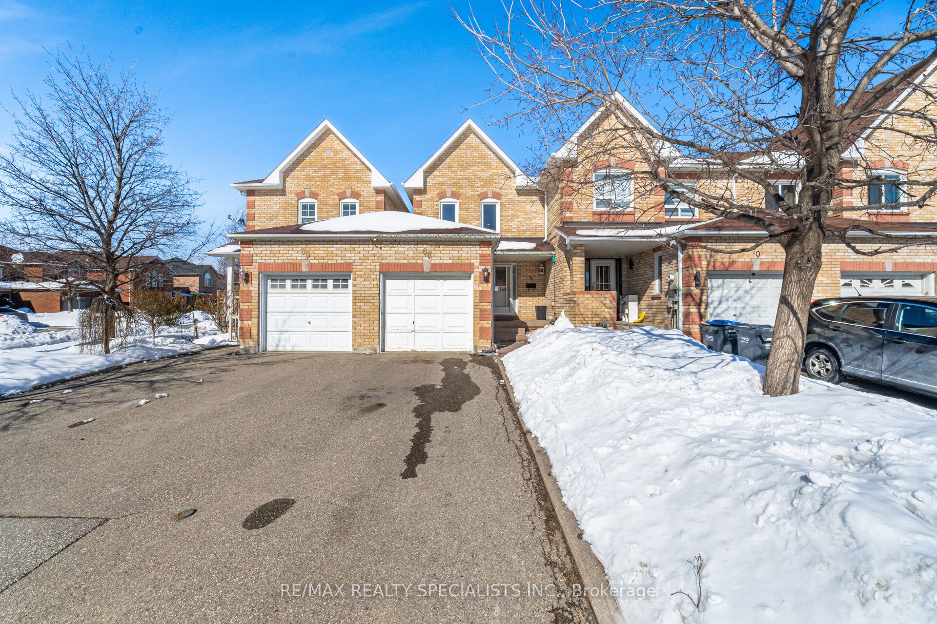 Photo 2 of 68 Muirland Crescent, Brampton, Northwood Park — HOMEH