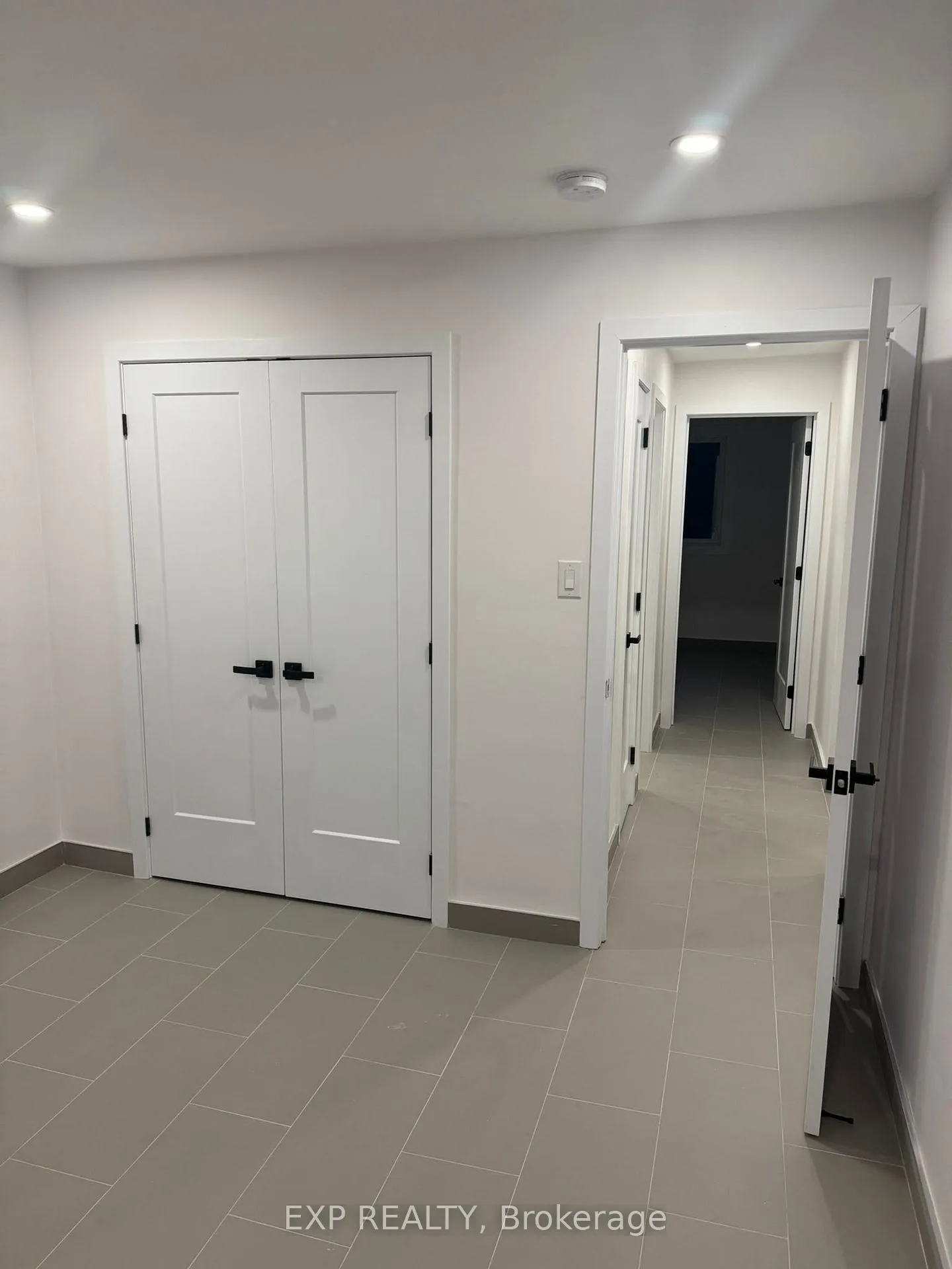 Photo 3 of Unit 1, 2434 Clover Street, Ottawa, Heron Park — HOMEH