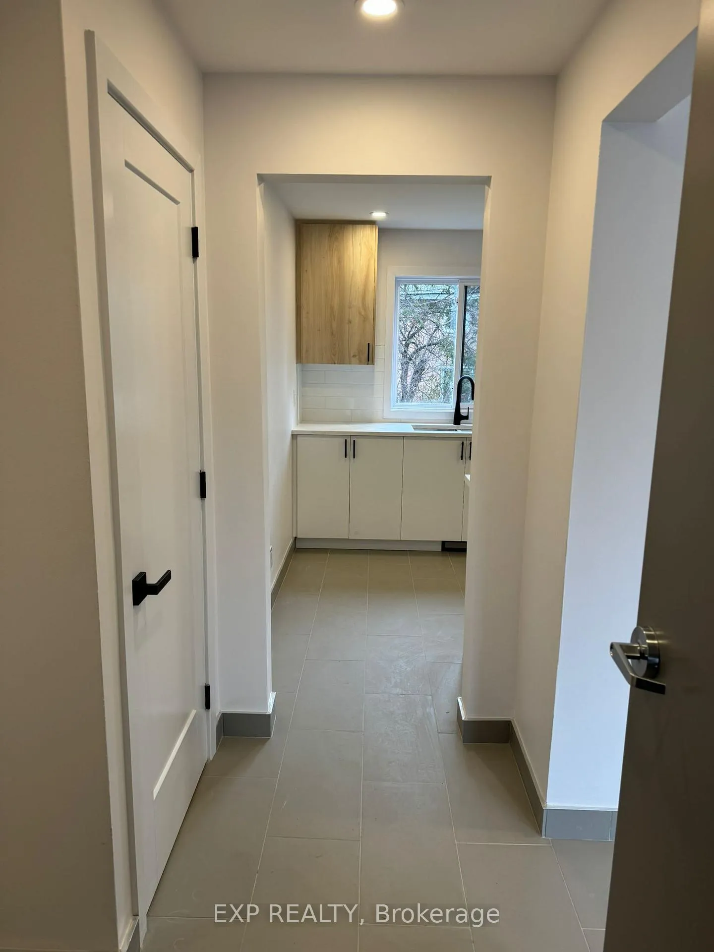 Photo 5 of Unit 1, 2434 Clover Street, Ottawa, Heron Park — HOMEH