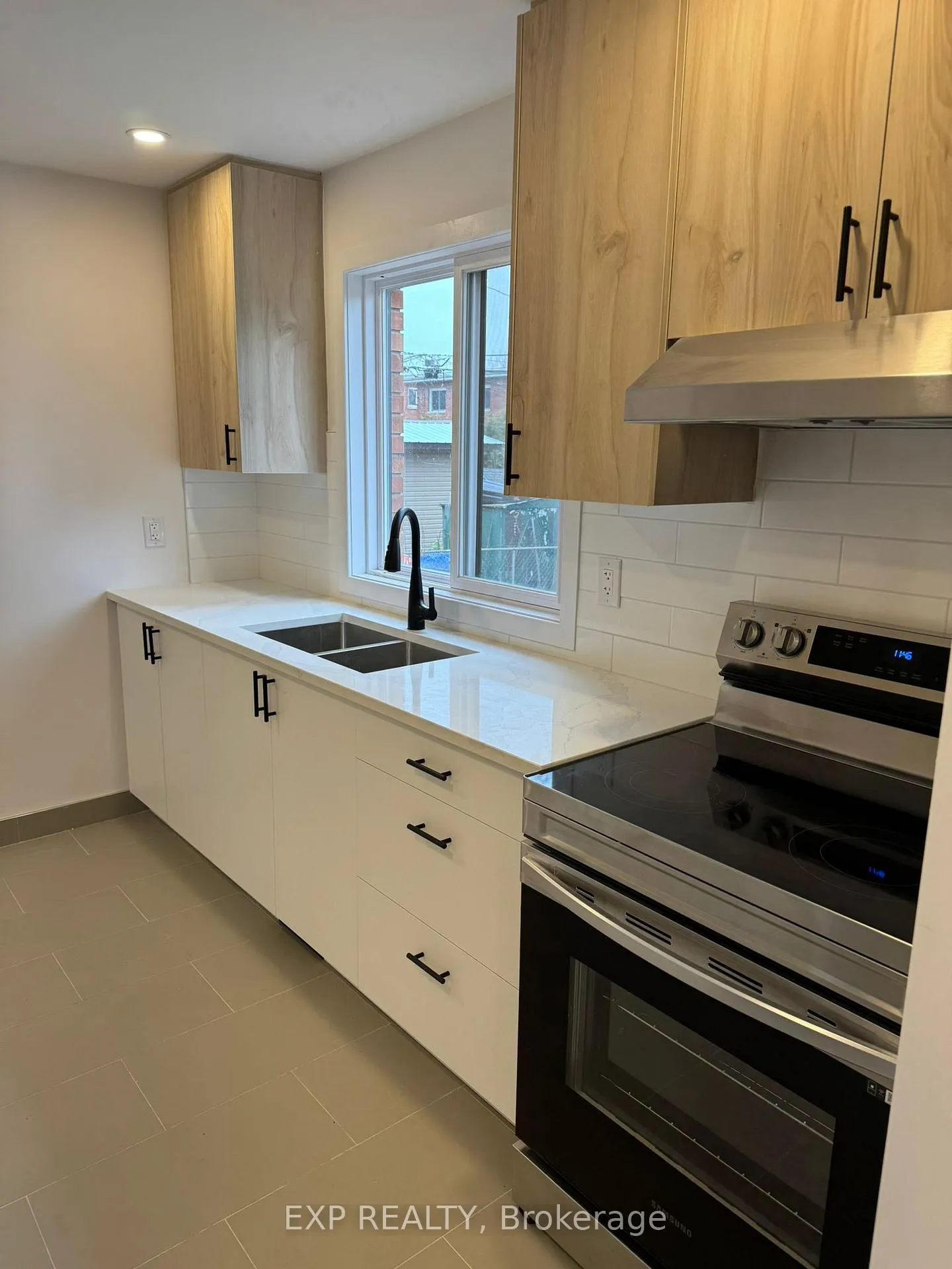 Photo 7 of Unit 1, 2434 Clover Street, Ottawa, Heron Park — HOMEH