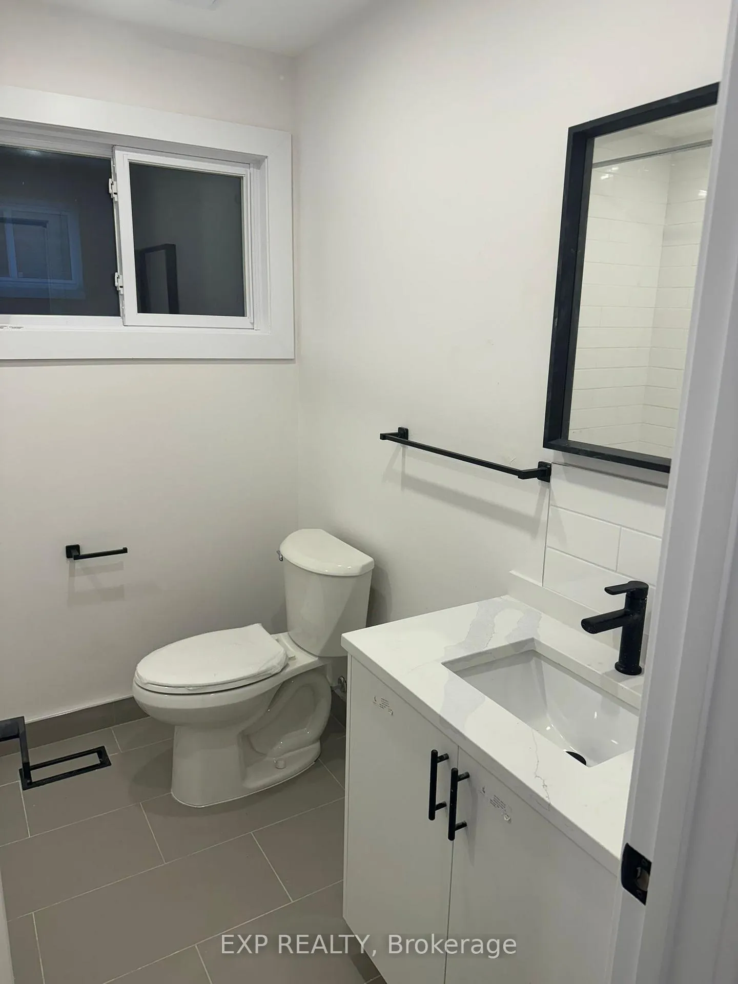 Photo 10 of Unit 1, 2434 Clover Street, Ottawa, Heron Park — HOMEH