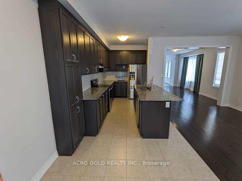 Photo 11 of 2041 Dale Road, Innisfil, Alcona — HOMEH