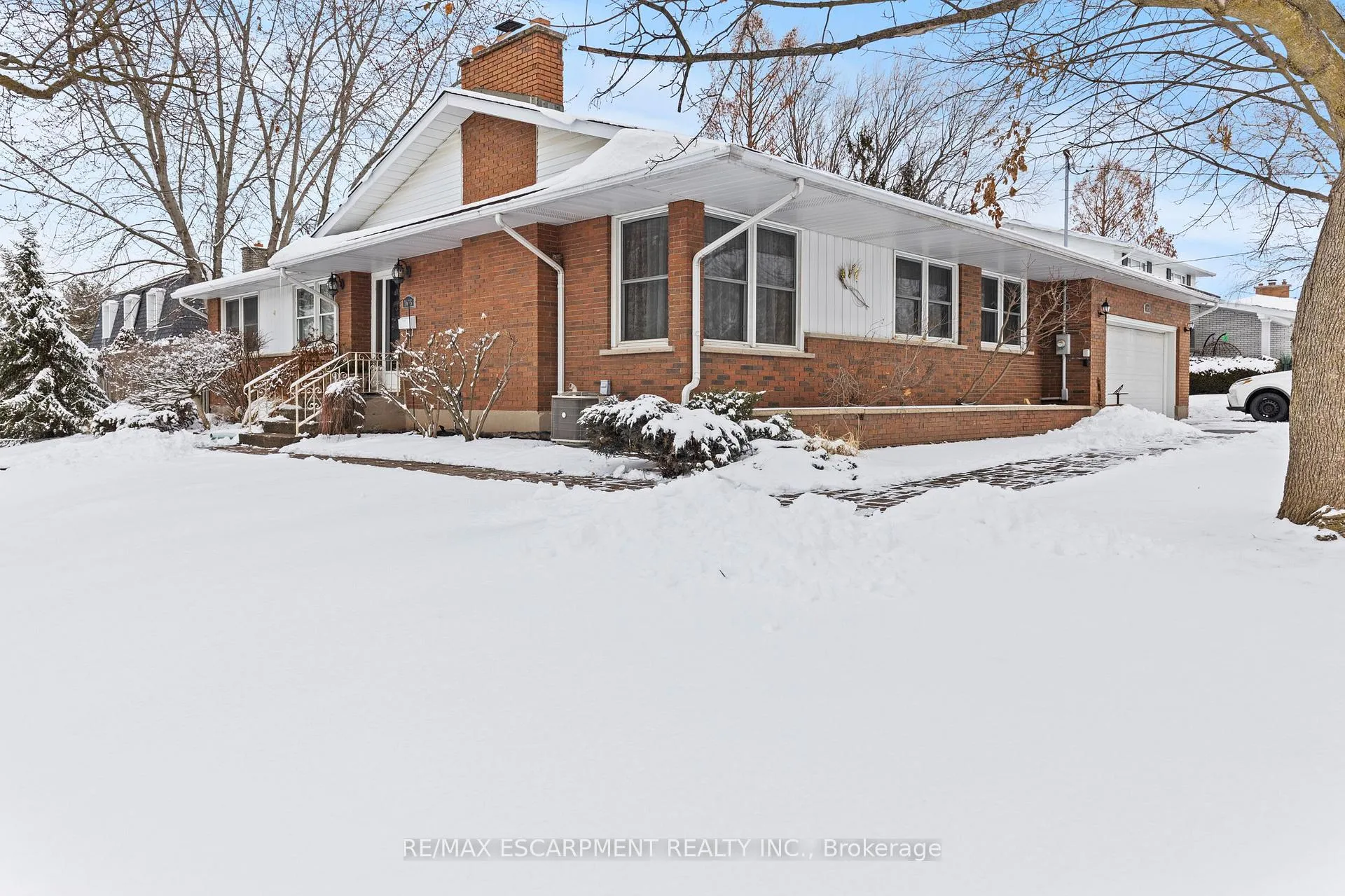 Photo 1 of 7075 Waterloo Drive, Niagara Falls, Casey — HOMEH