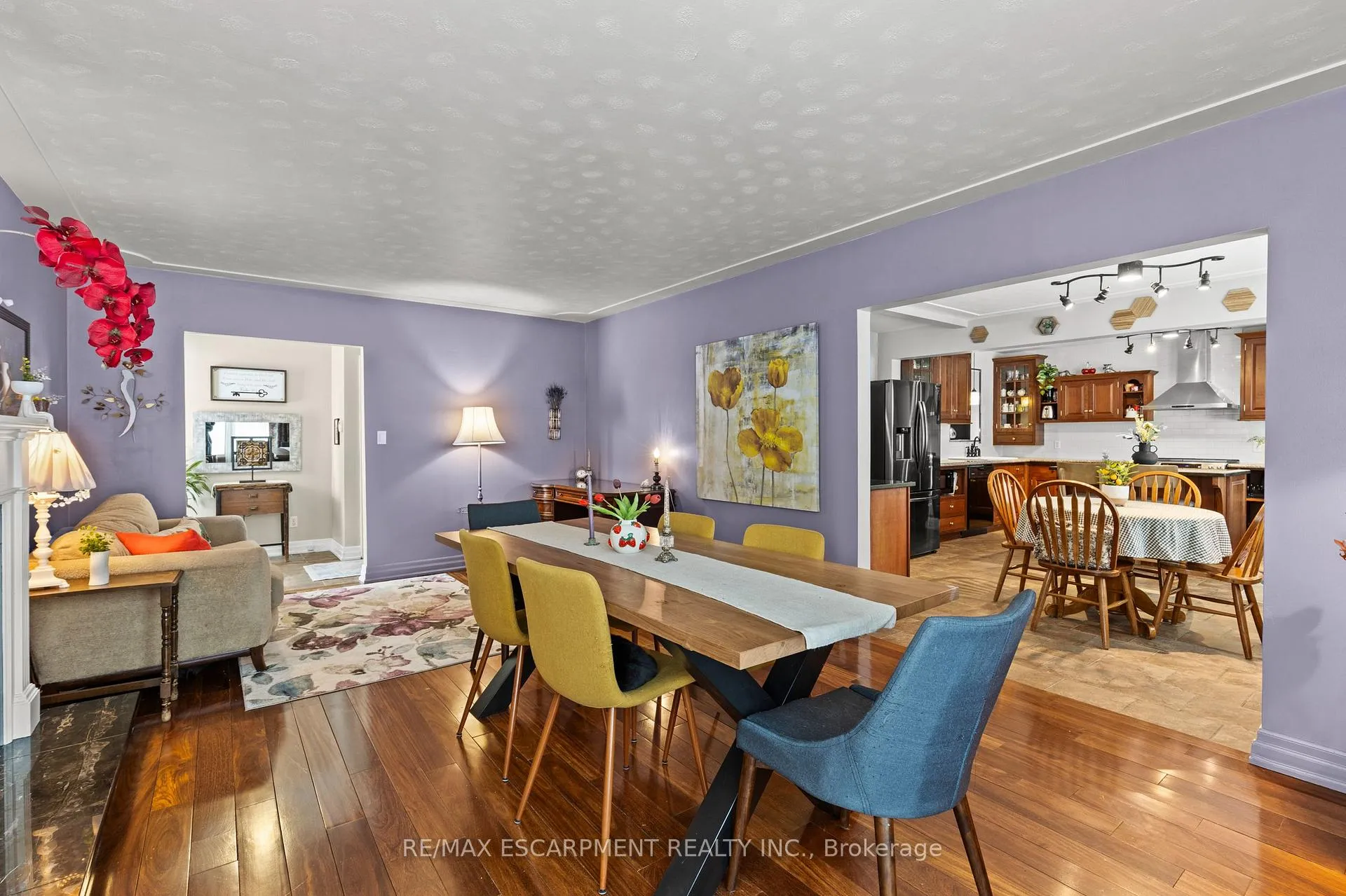 Photo 9 of 7075 Waterloo Drive, Niagara Falls, Casey — HOMEH