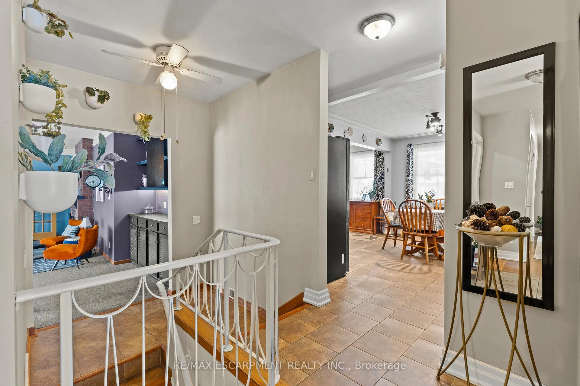 Photo 18 of 7075 Waterloo Drive, Niagara Falls, Casey — HOMEH