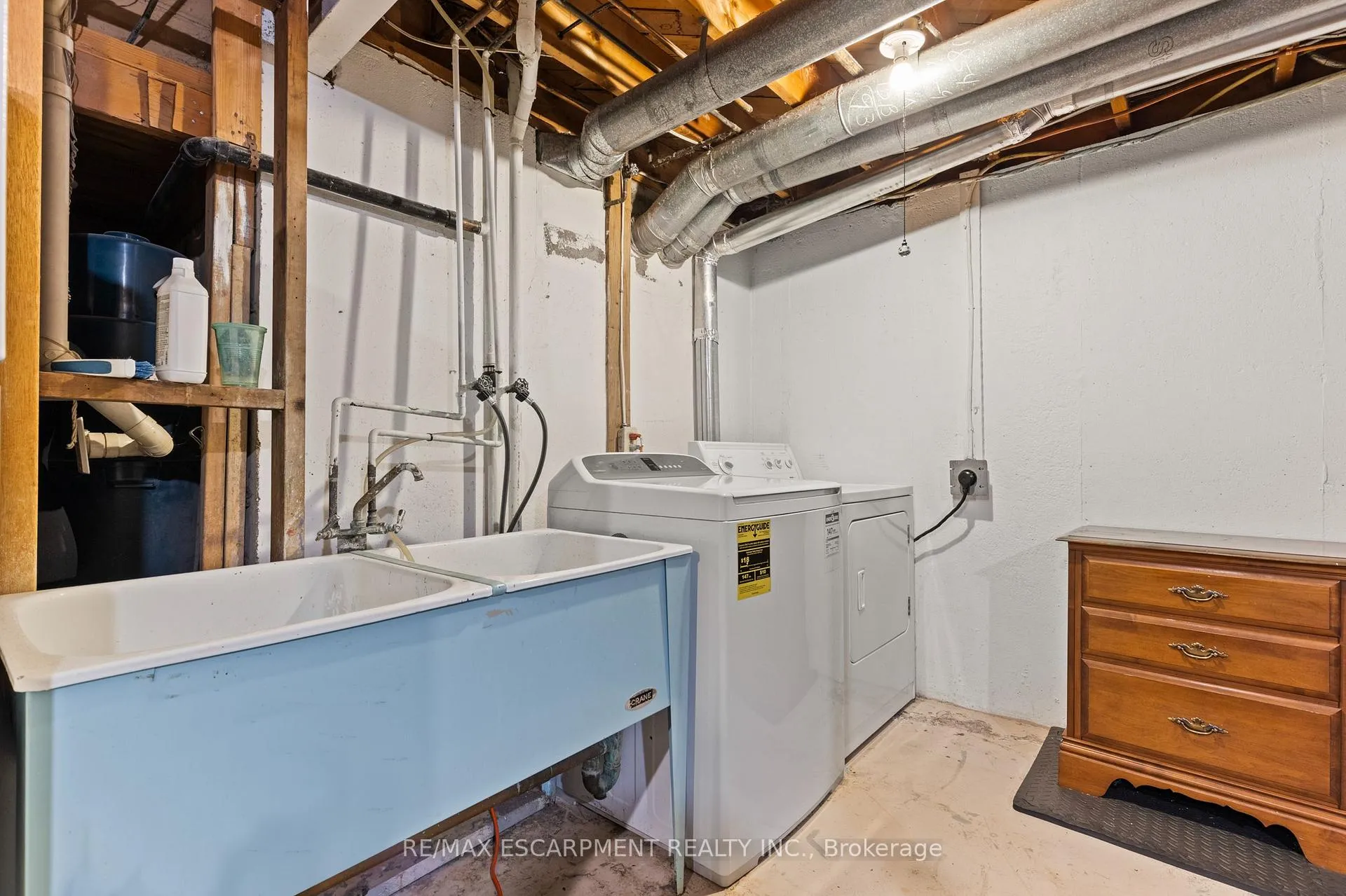 Photo 42 of 7075 Waterloo Drive, Niagara Falls, Casey — HOMEH