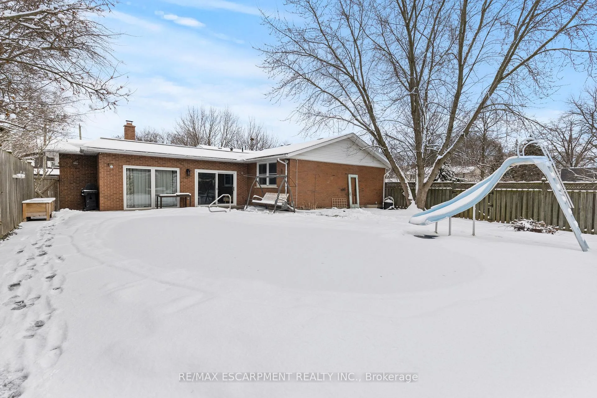 Photo 45 of 7075 Waterloo Drive, Niagara Falls, Casey — HOMEH