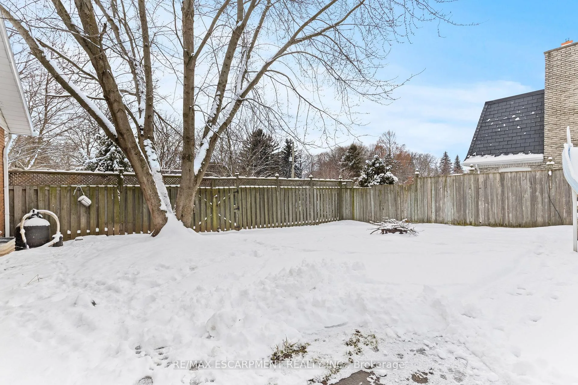 Photo 48 of 7075 Waterloo Drive, Niagara Falls, Casey — HOMEH