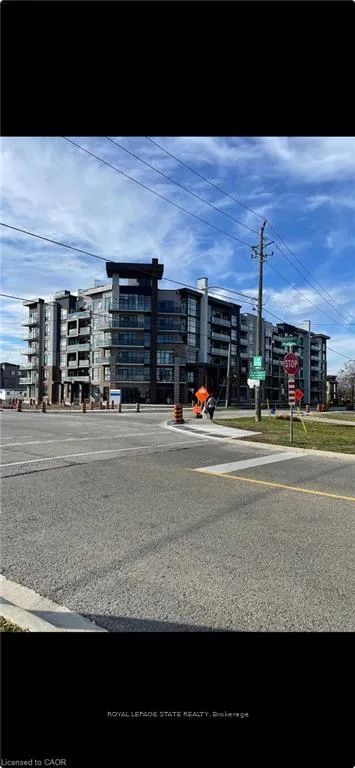 Front of Unit 309, 600 North Service Road