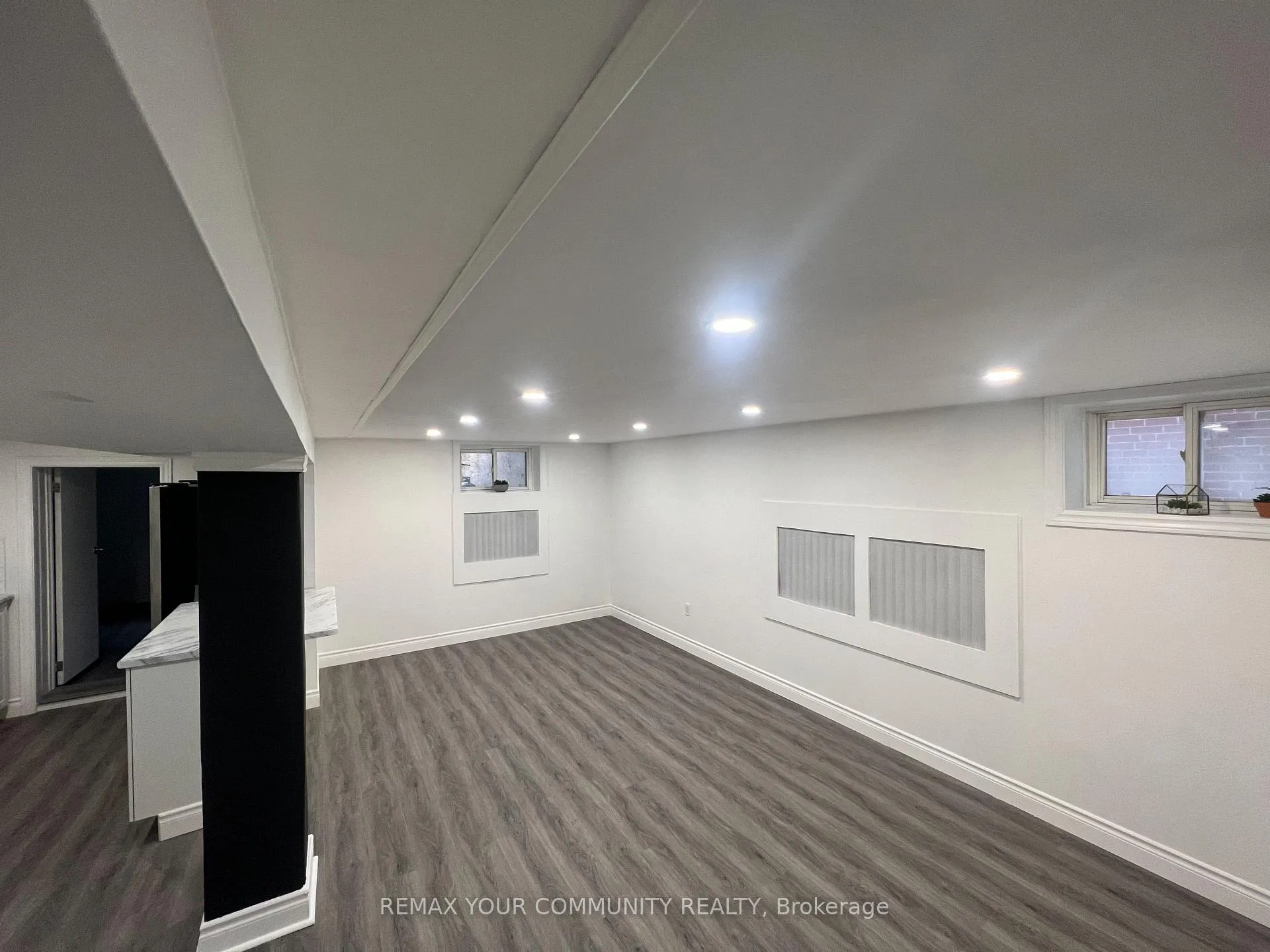 Front of Unit Bsmt, 27 Torrens Avenue