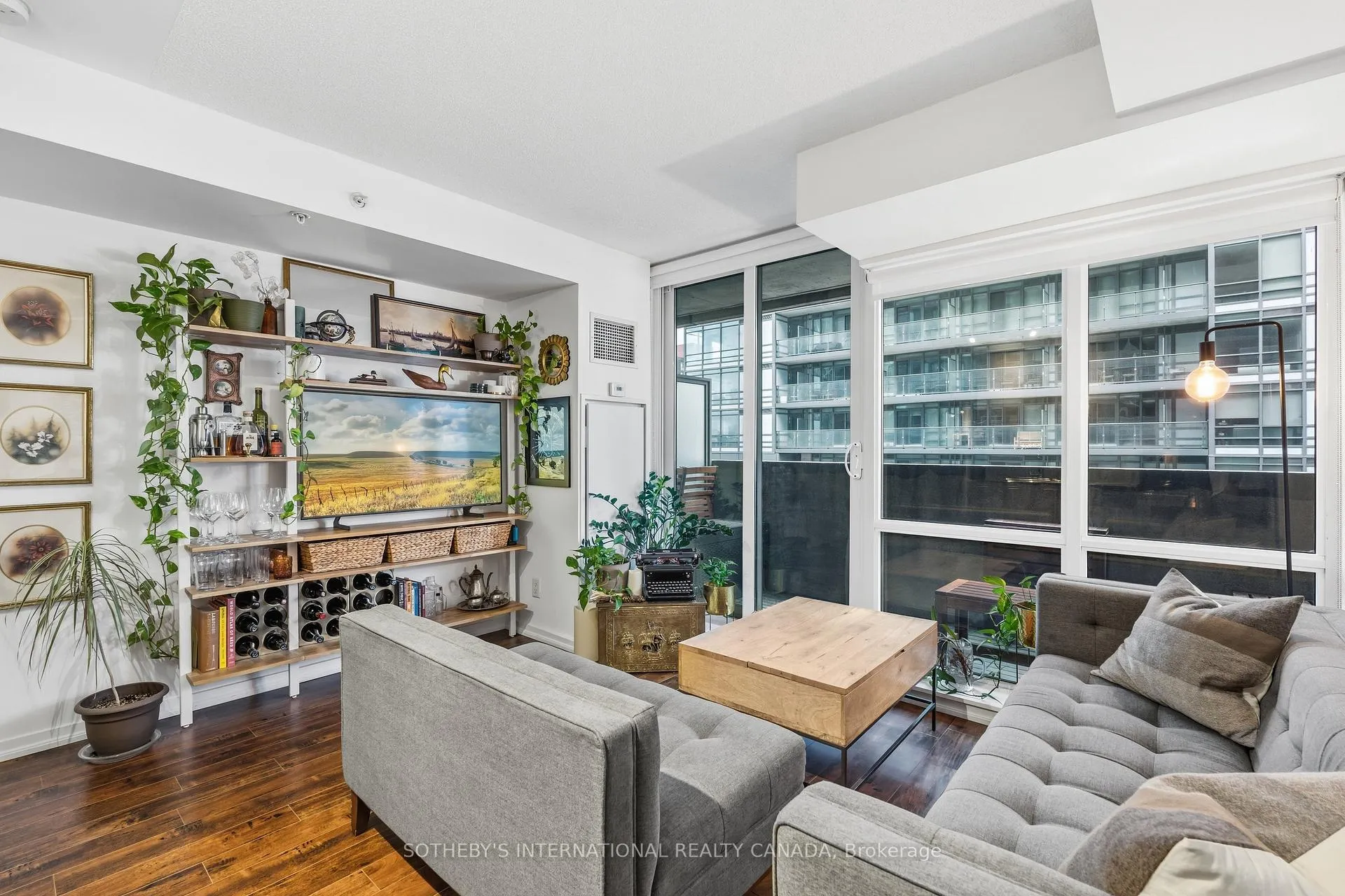 Photo 4 of Unit 407, 20 Joe Shuster Way, Toronto, Waterfront Communities — HOMEH