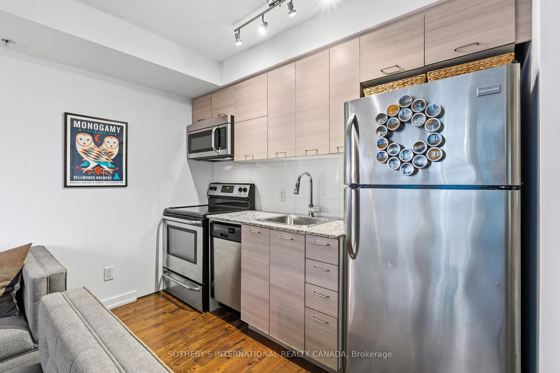 Photo 5 of Unit 407, 20 Joe Shuster Way, Toronto, Waterfront Communities — HOMEH
