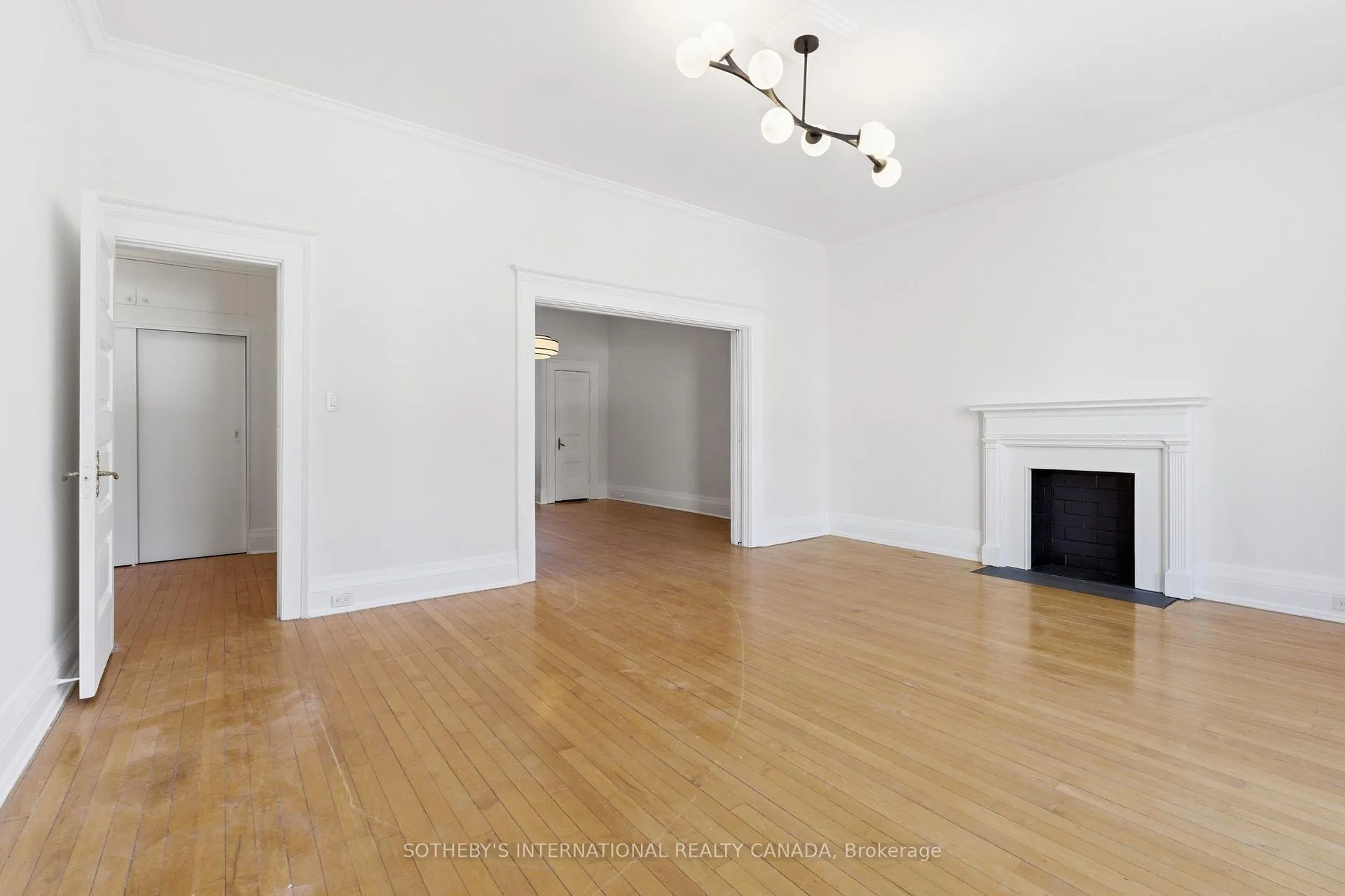 Photo 8 of Unit 9, 45 Spadina Road, Toronto, The Annex — HOMEH
