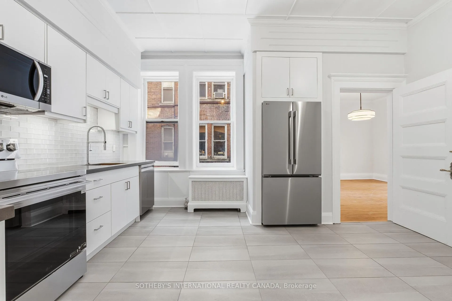 Photo 9 of Unit 9, 45 Spadina Road, Toronto, The Annex — HOMEH