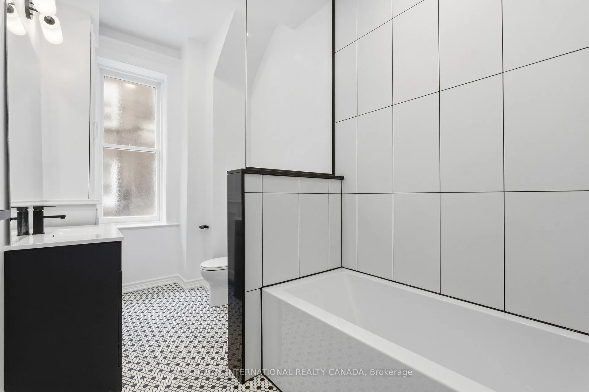 Photo 17 of Unit 9, 45 Spadina Road, Toronto, The Annex — HOMEH