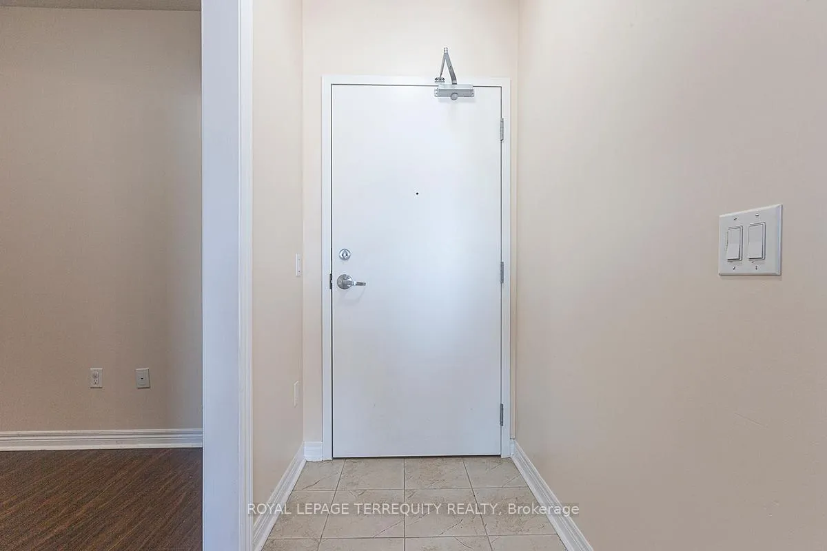 Photo 5 of Unit 616, 39 New Delhi Drive, Markham, Cedarwood — HOMEH