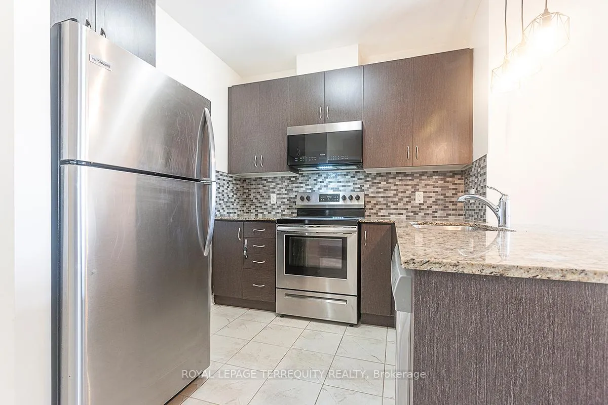 Photo 9 of Unit 616, 39 New Delhi Drive, Markham, Cedarwood — HOMEH
