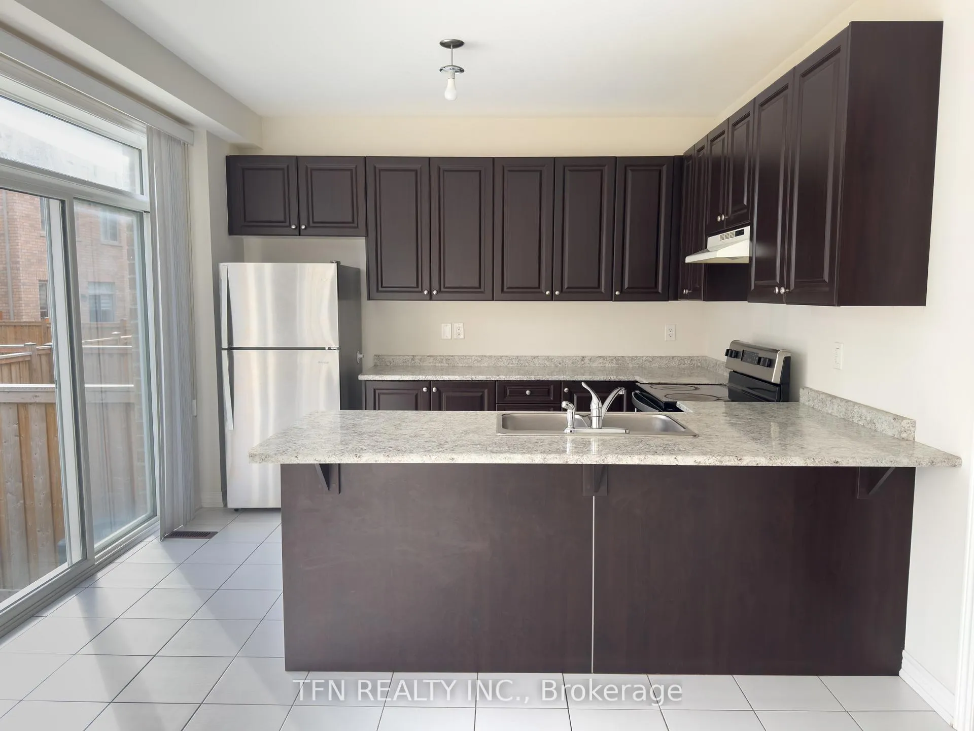 Photo 6 of 48 Boathouse Road N, Brampton, Northwest Brampton — HOMEH