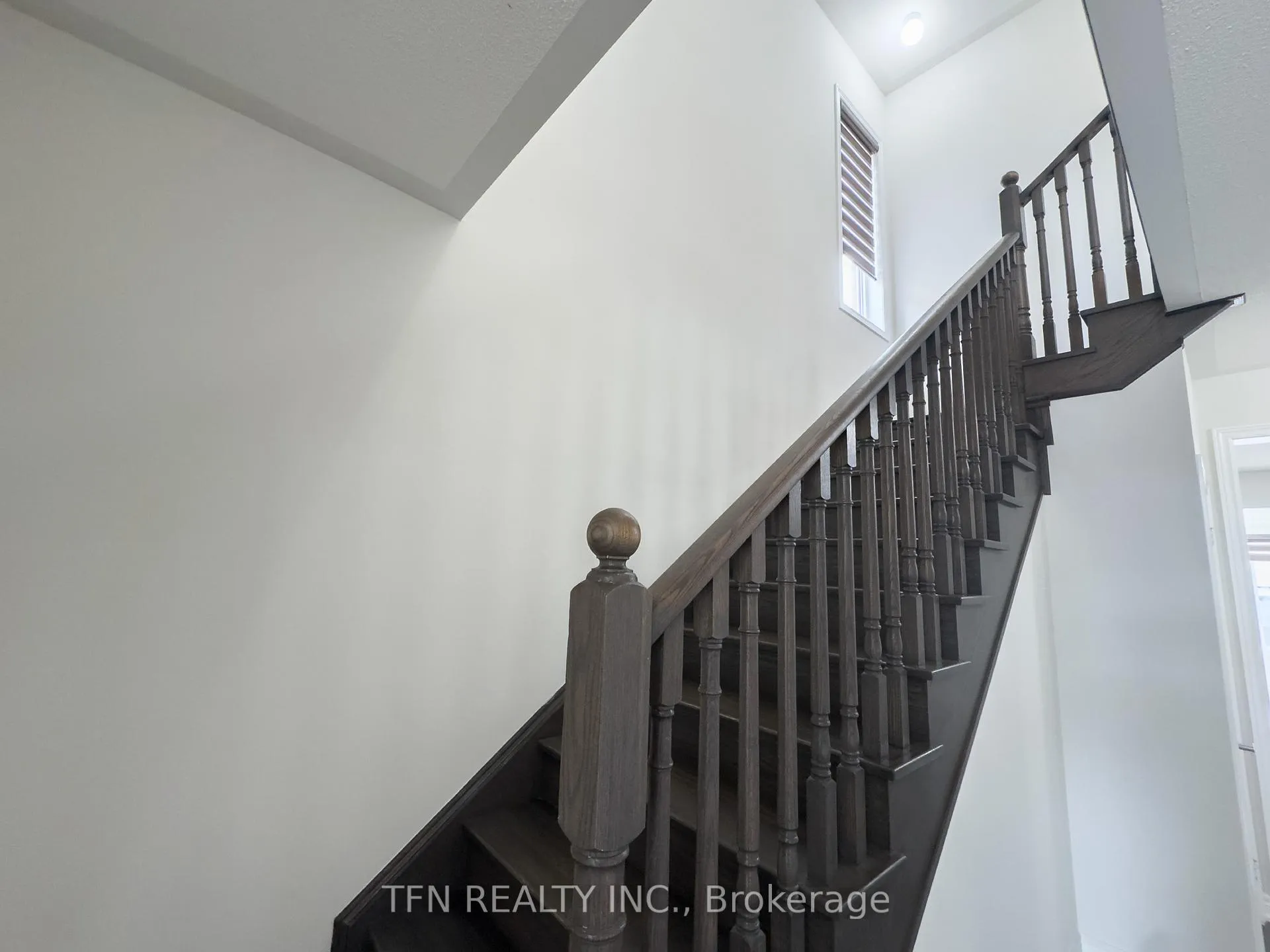 Photo 10 of 48 Boathouse Road N, Brampton, Northwest Brampton — HOMEH