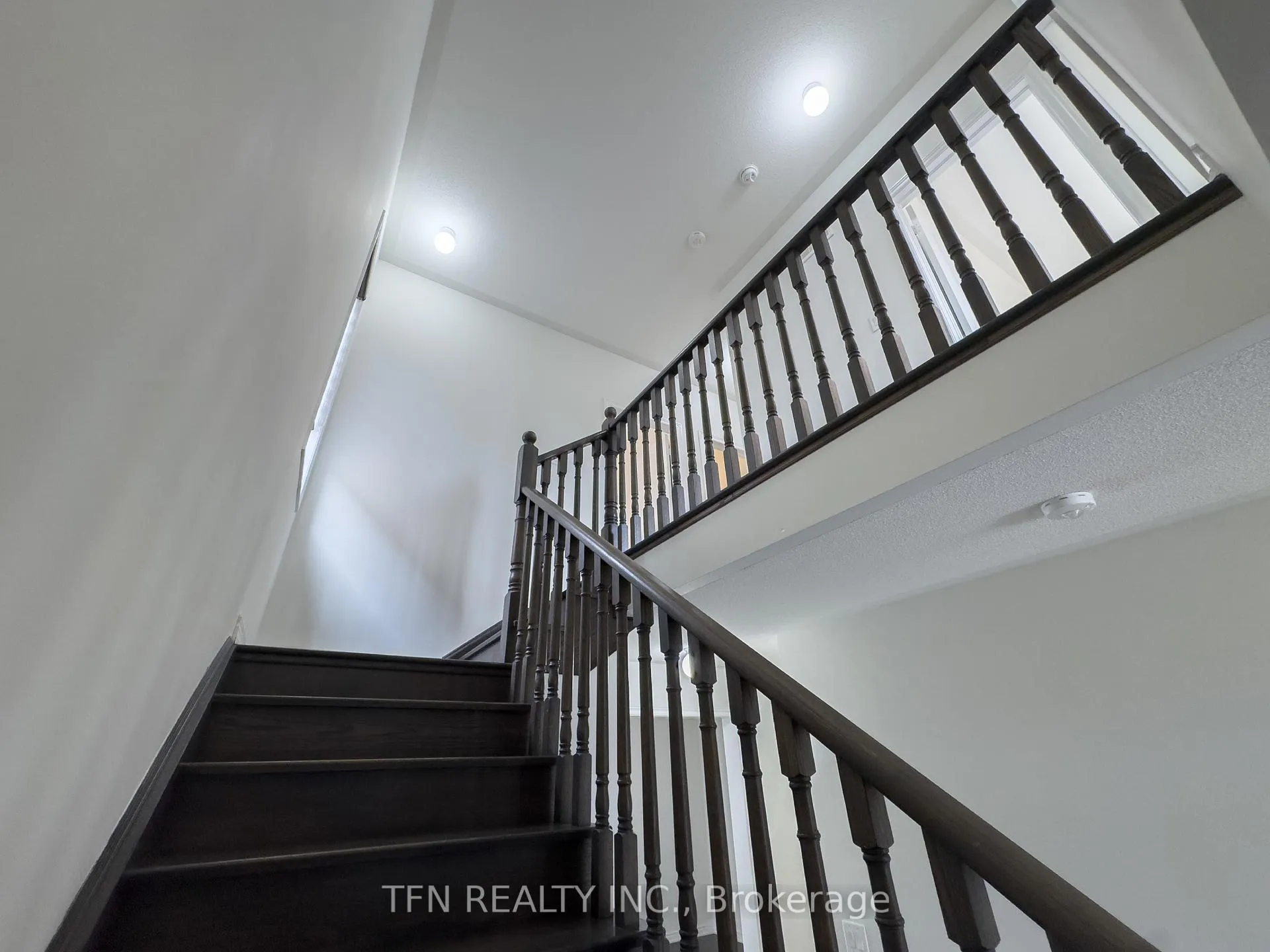 Photo 11 of 48 Boathouse Road N, Brampton, Northwest Brampton — HOMEH