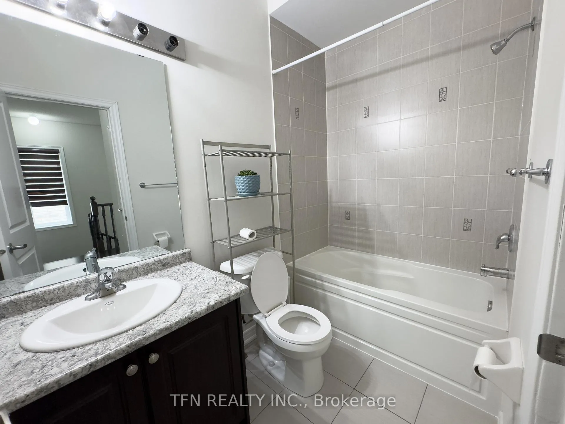 Photo 13 of 48 Boathouse Road N, Brampton, Northwest Brampton — HOMEH