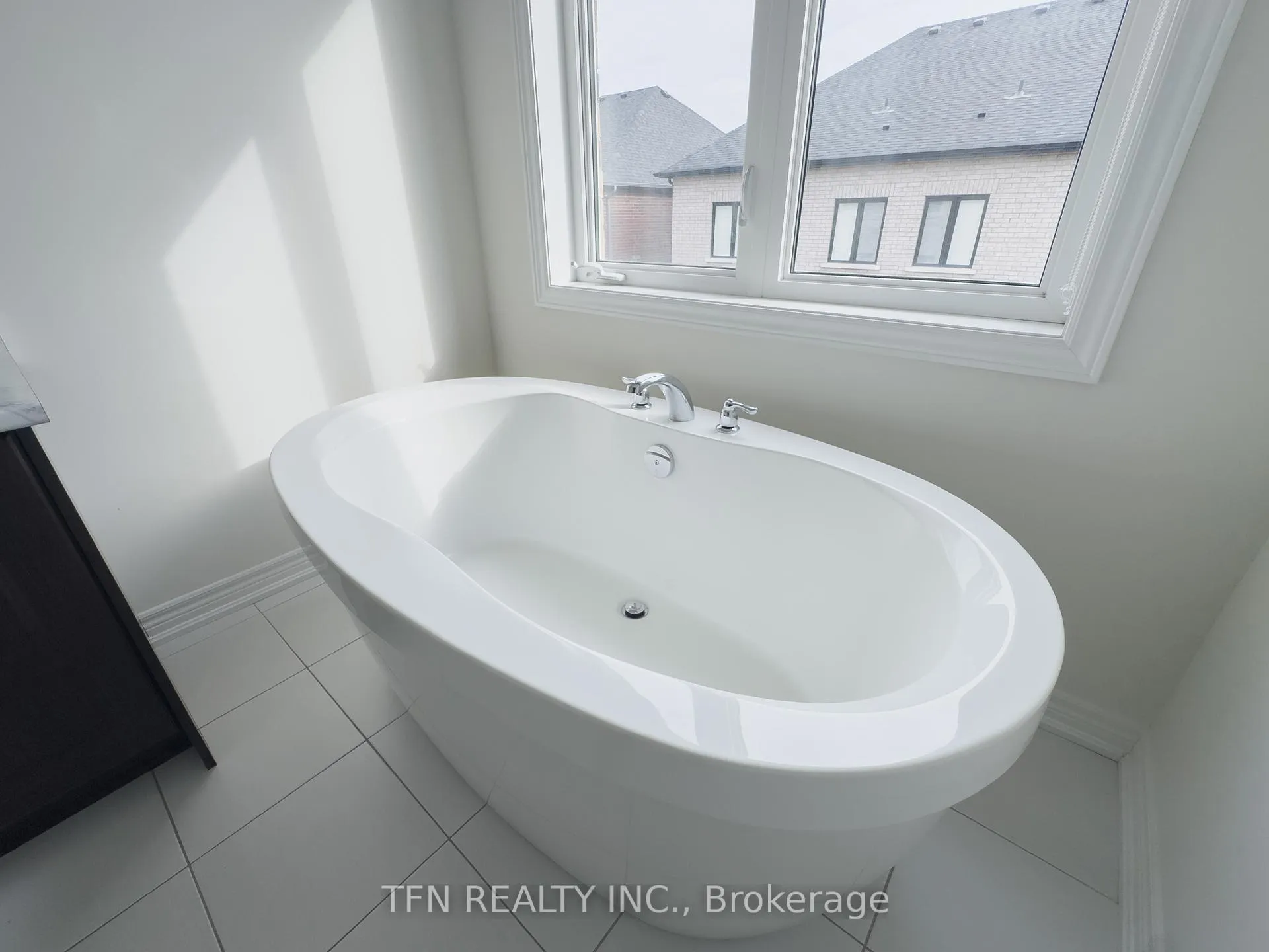 Photo 17 of 48 Boathouse Road N, Brampton, Northwest Brampton — HOMEH