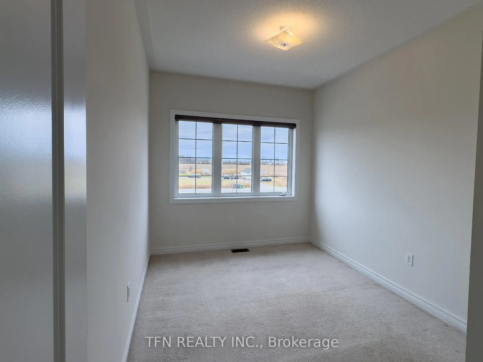 Photo 22 of 48 Boathouse Road N, Brampton, Northwest Brampton — HOMEH