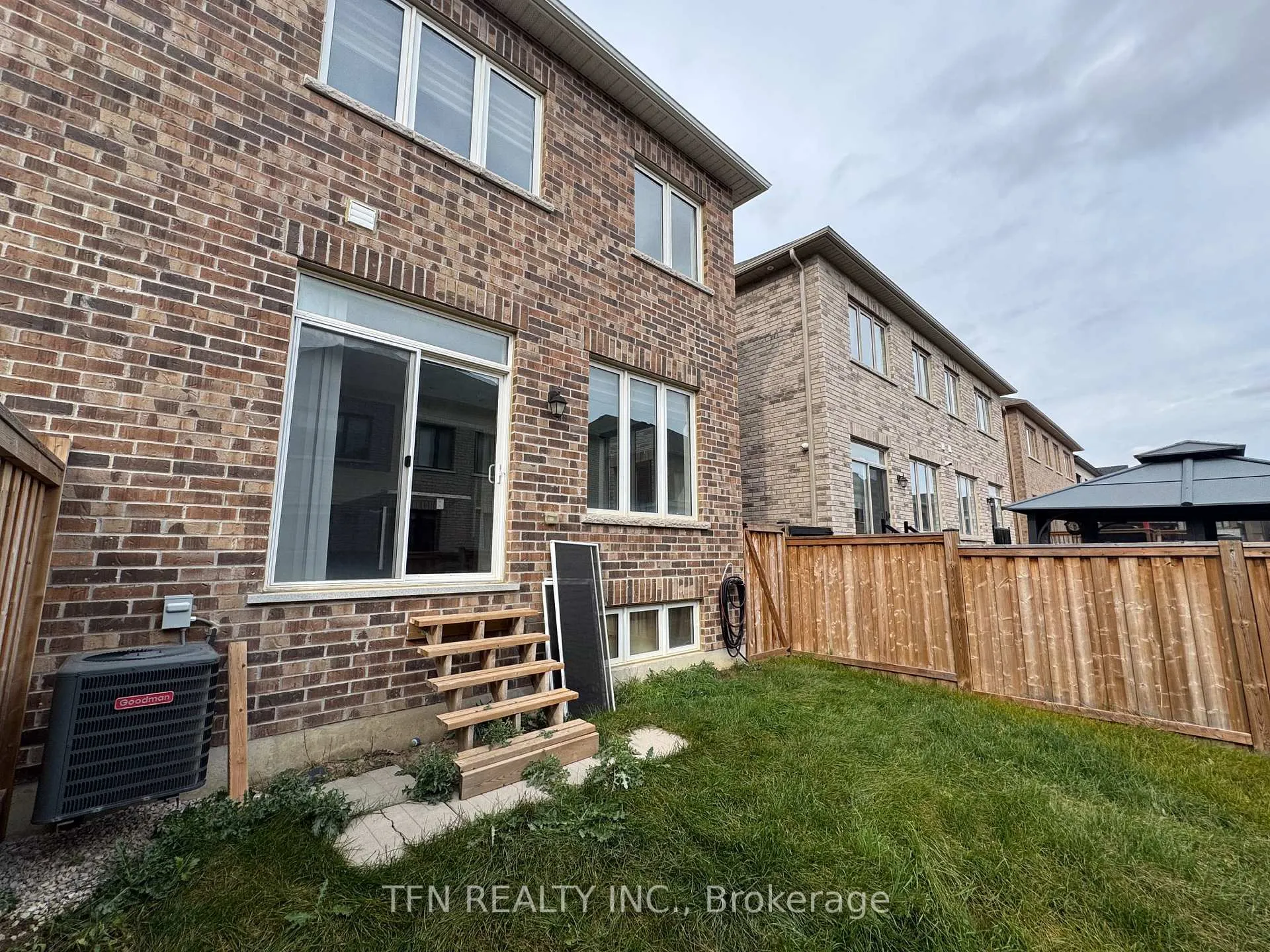 Photo 24 of 48 Boathouse Road N, Brampton, Northwest Brampton — HOMEH