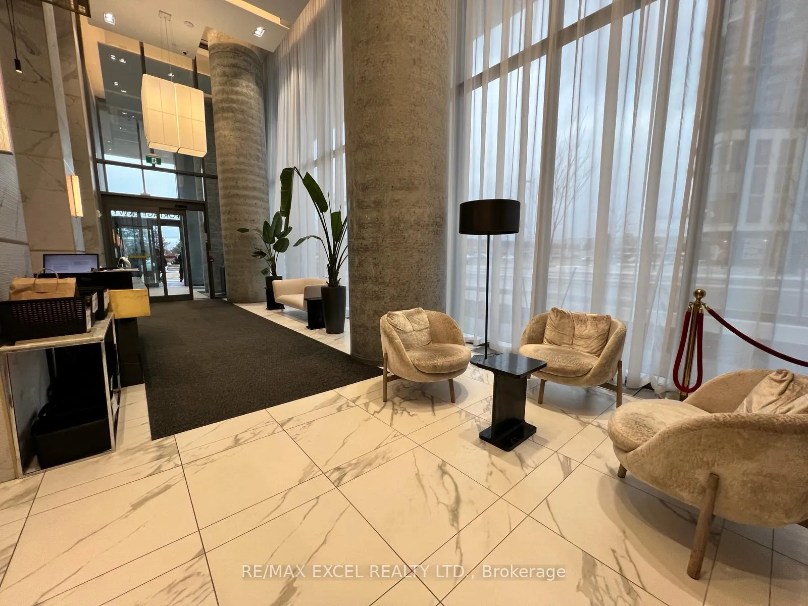 Photo 4 of Unit 2915, 950 Portage Parkway, Vaughan, Vaughan Corporate Centre — HOMEH
