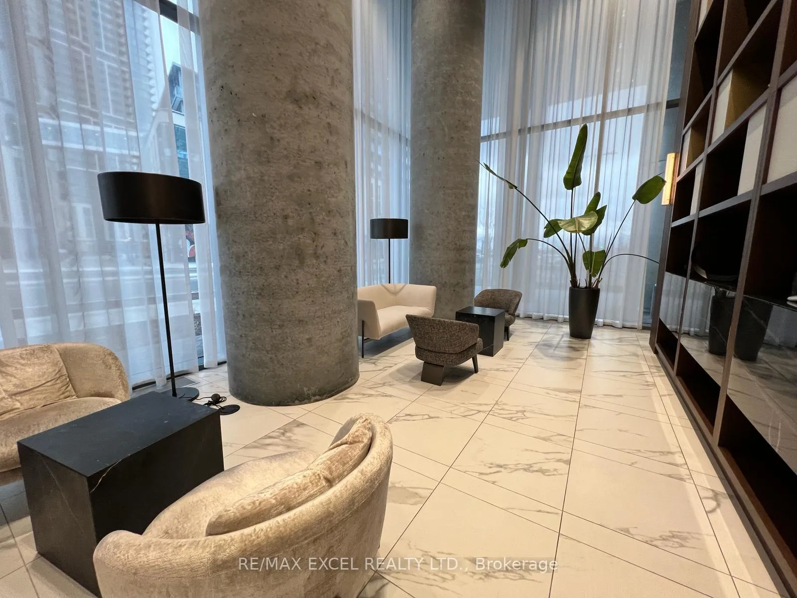 Photo 5 of Unit 2915, 950 Portage Parkway, Vaughan, Vaughan Corporate Centre — HOMEH
