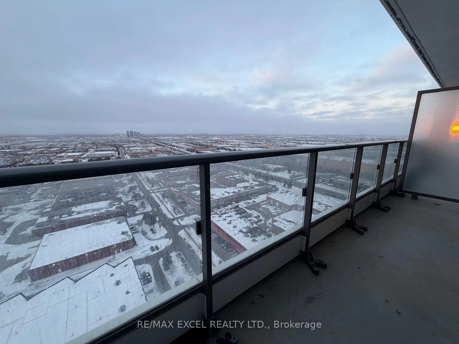 Photo 13 of Unit 2915, 950 Portage Parkway, Vaughan, Vaughan Corporate Centre — HOMEH