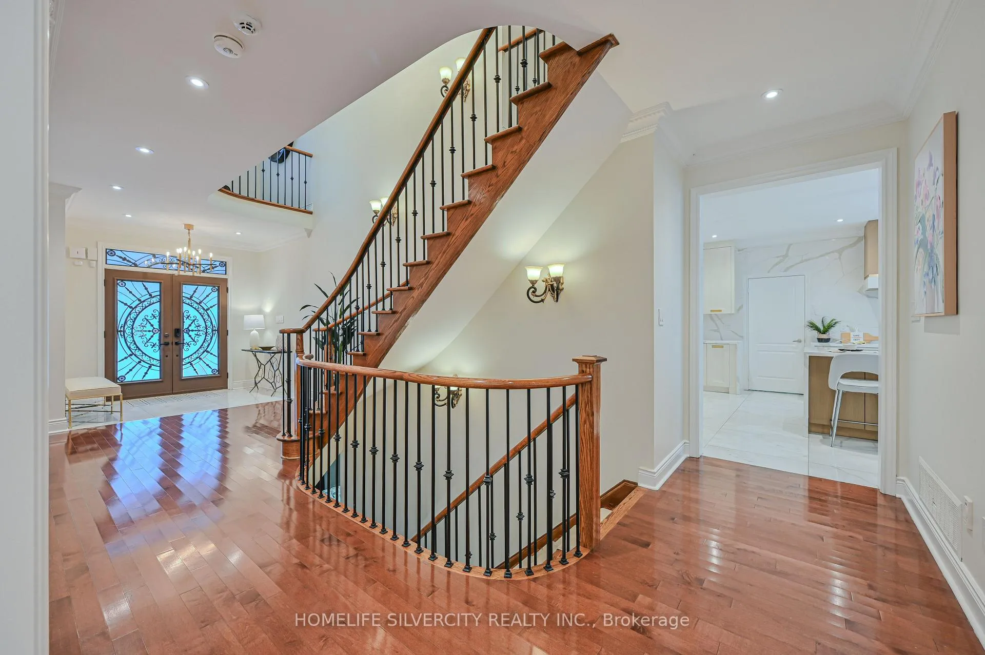 Photo 3 of 5 Highvalley Circle, Brampton, Bram East — HOMEH