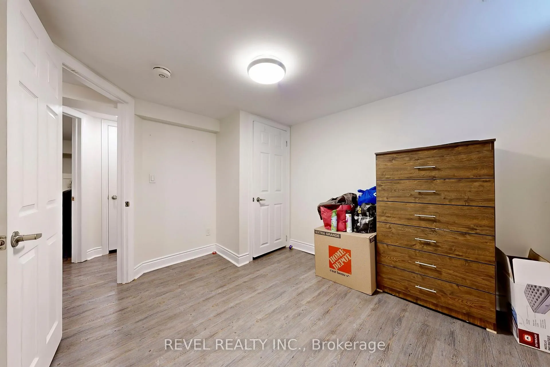 Photo 15 of 213 Rosedale Drive, Whitby, Downtown Whitby — HOMEH