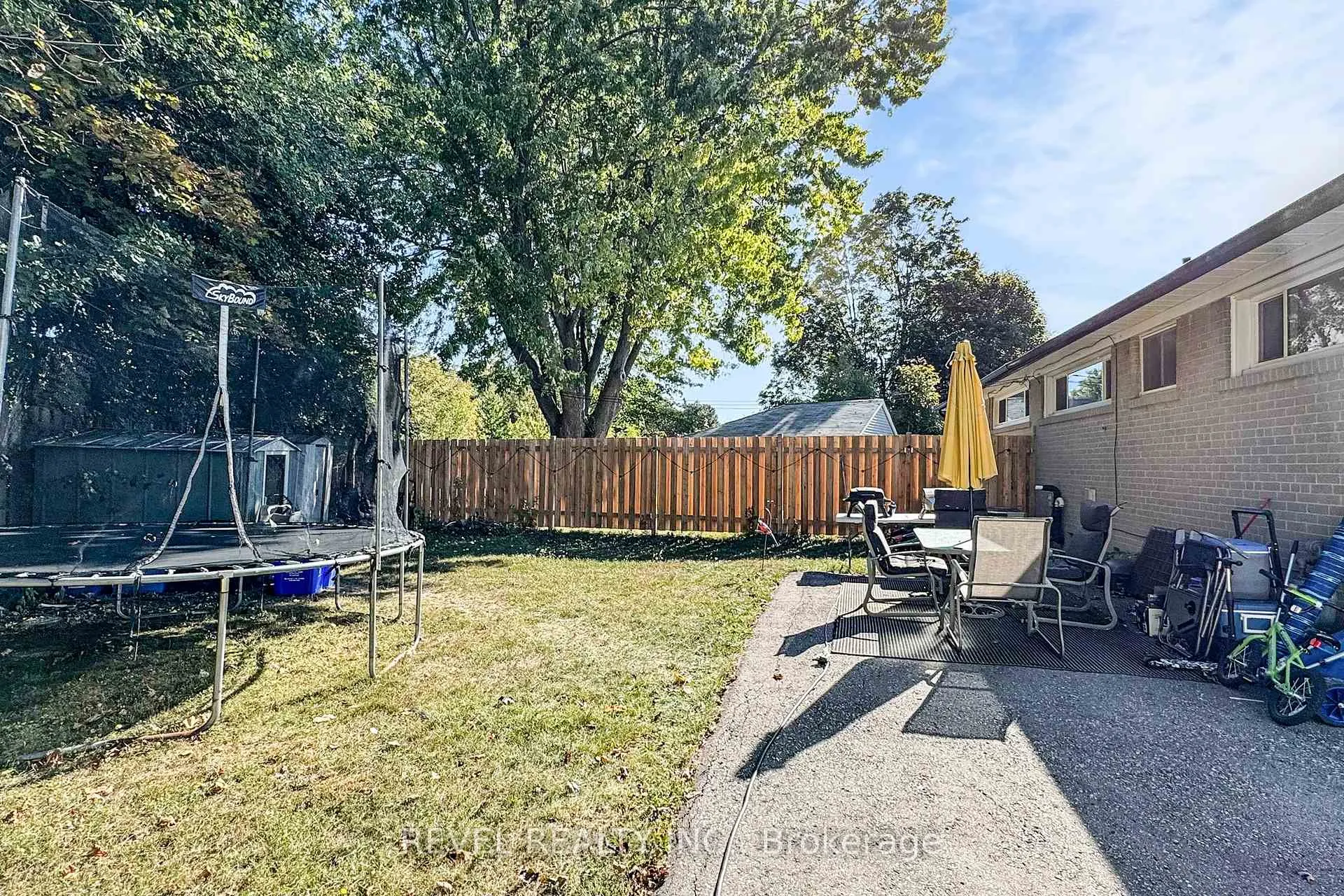 Photo 20 of 213 Rosedale Drive, Whitby, Downtown Whitby — HOMEH