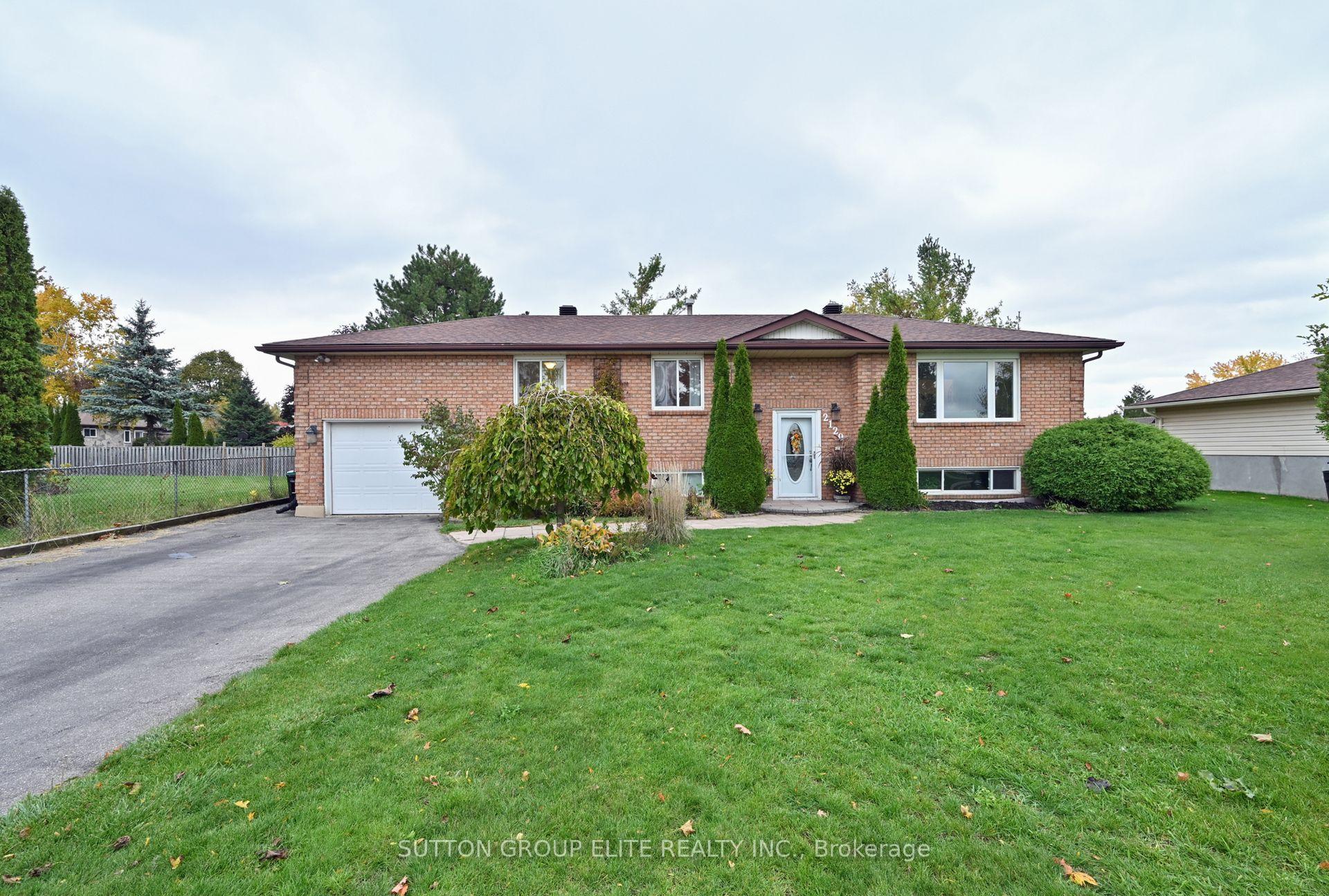 Photo 1 of 2129 Chantler Street, Innisfil, Stroud — HOMEH
